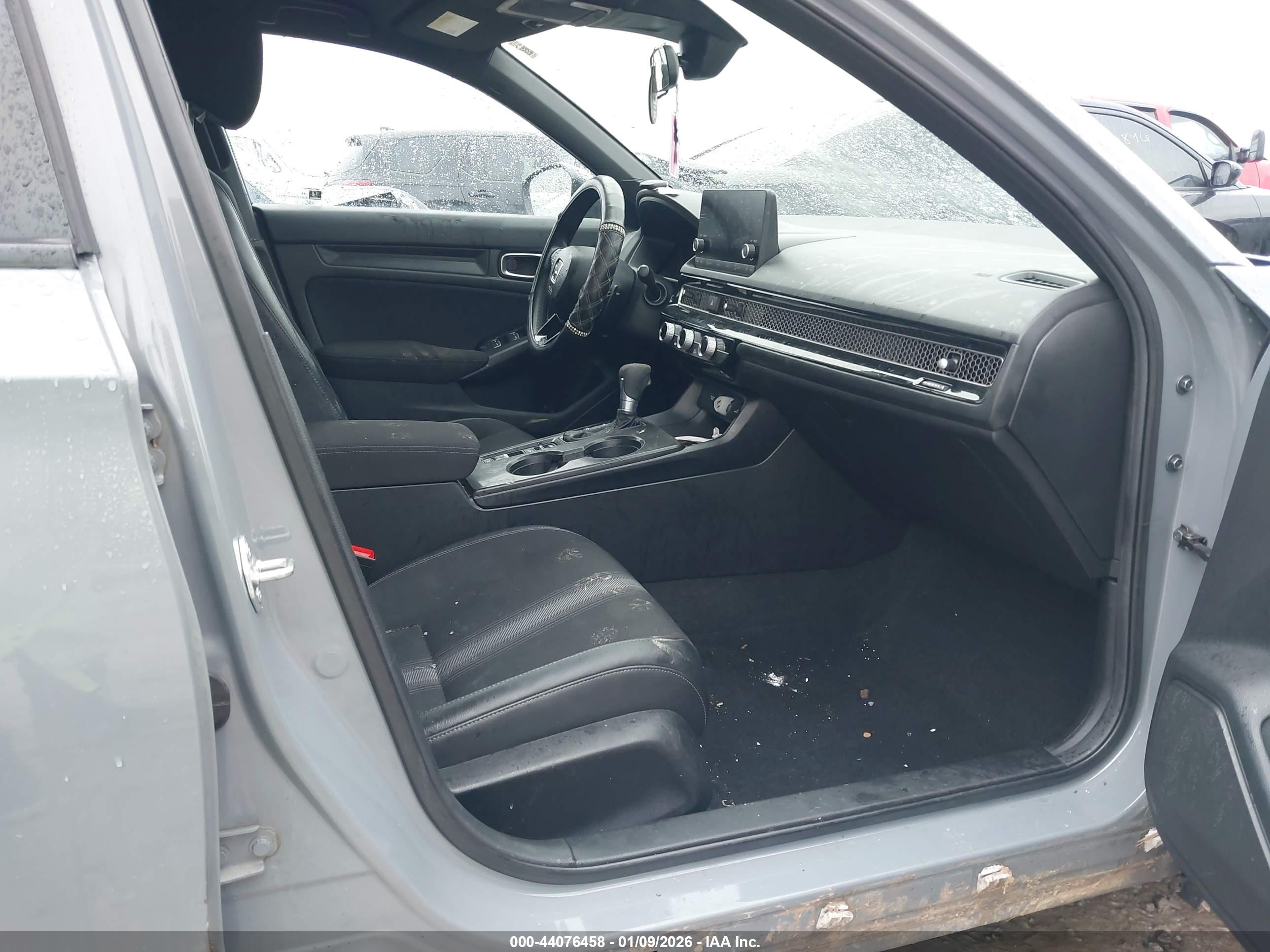 HONDA CIVIC image 5