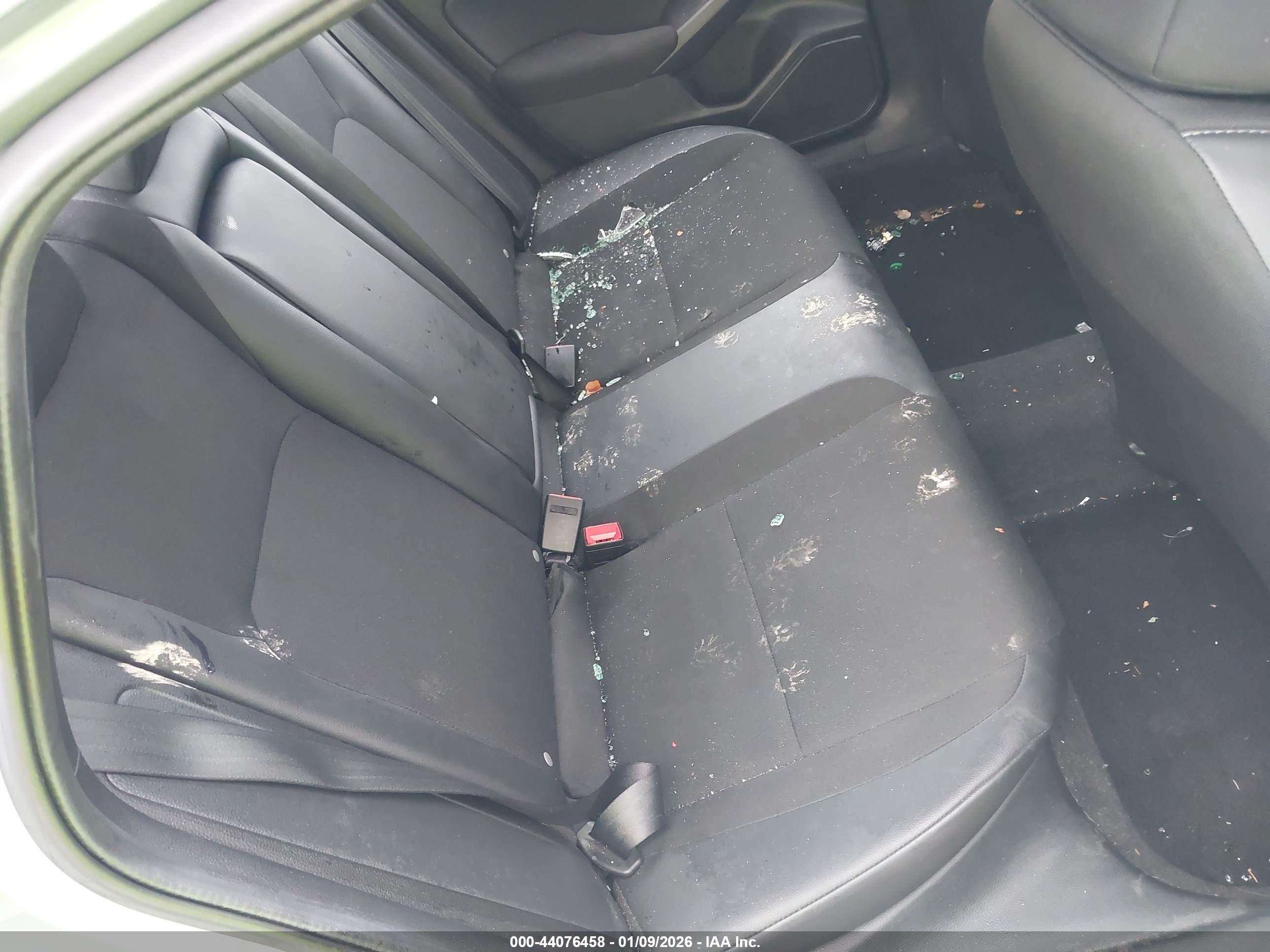 HONDA CIVIC image 8