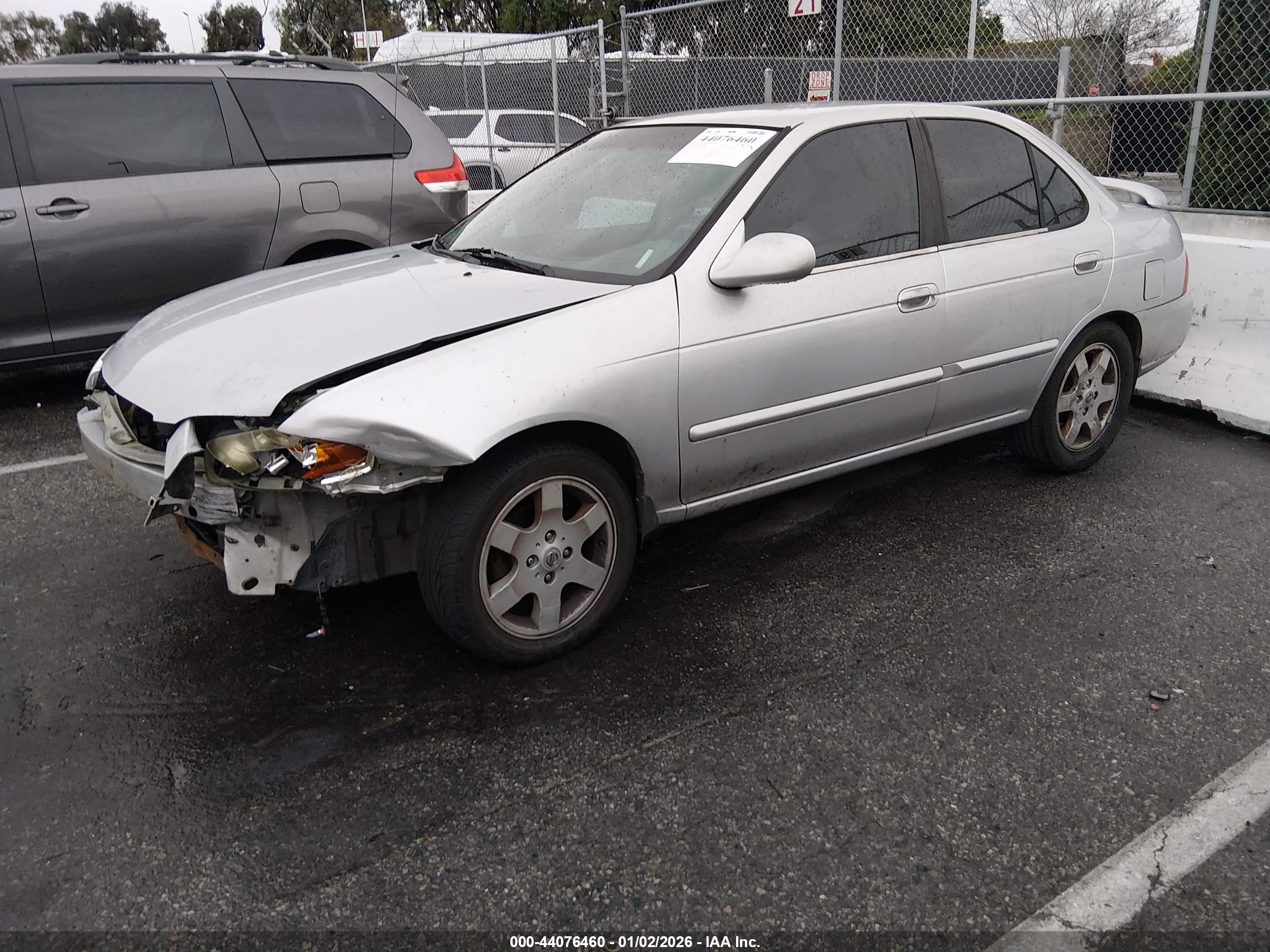 NISSAN SENTRA image 2