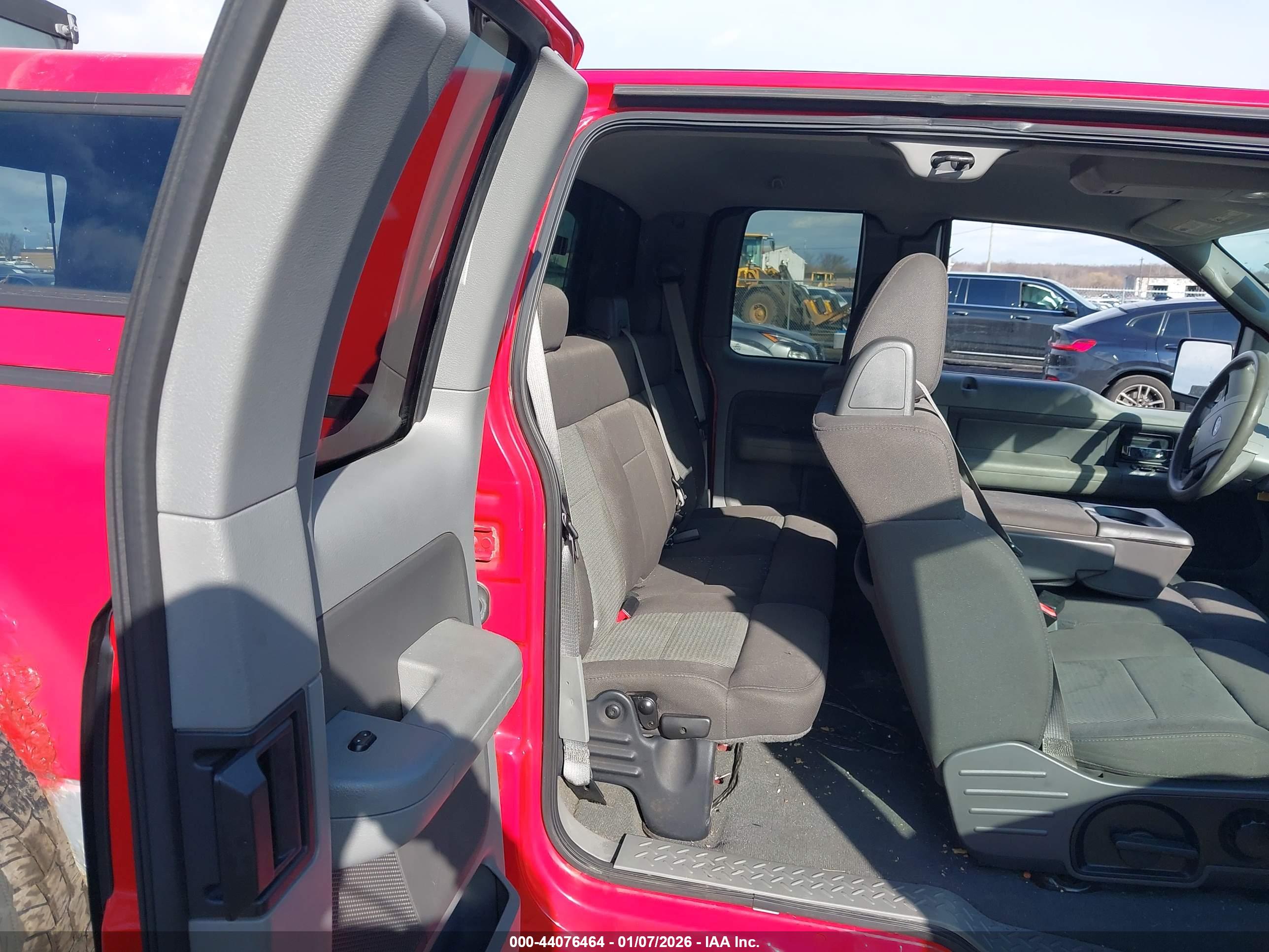 FORD F-150 image 8