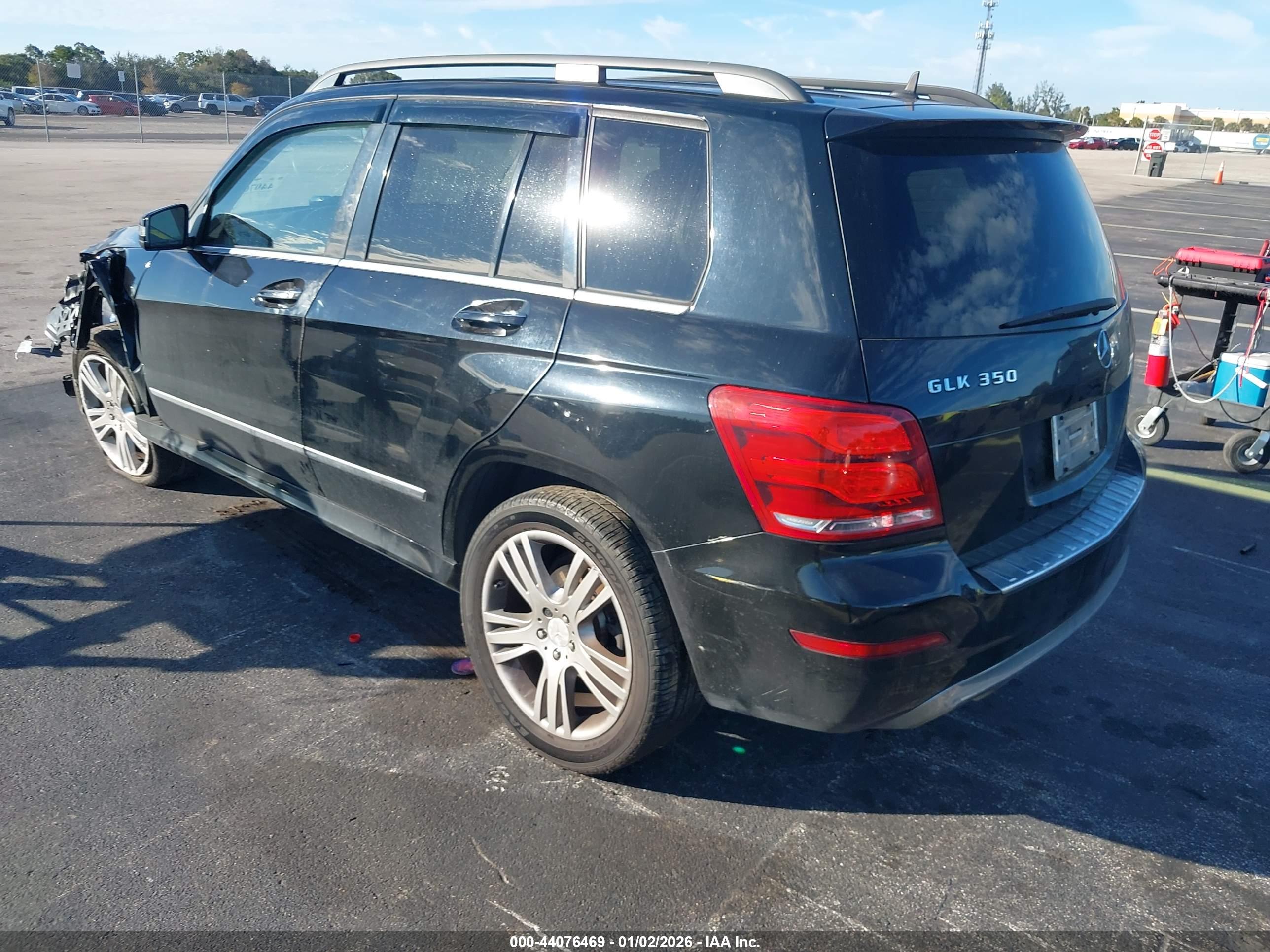 MERCEDES-BENZ GLK image 3
