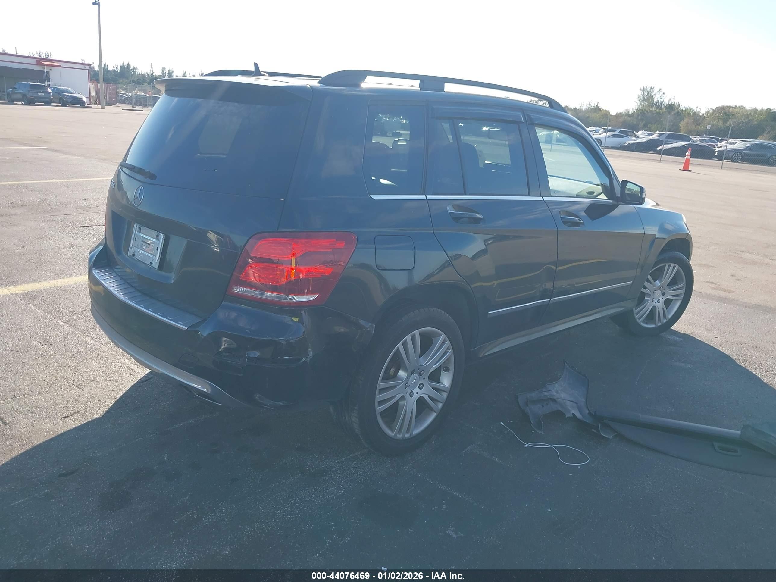MERCEDES-BENZ GLK image 4