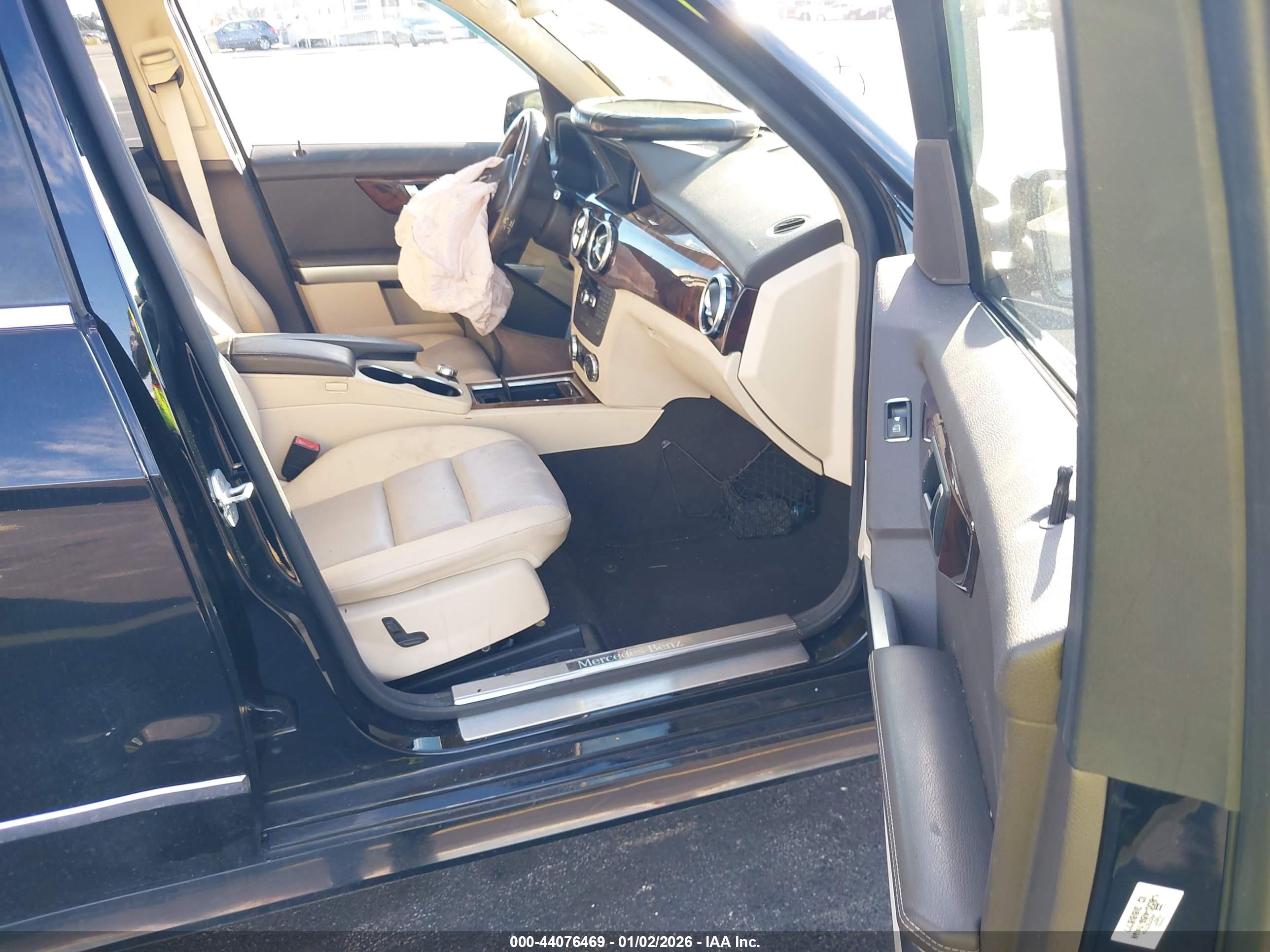 MERCEDES-BENZ GLK image 5