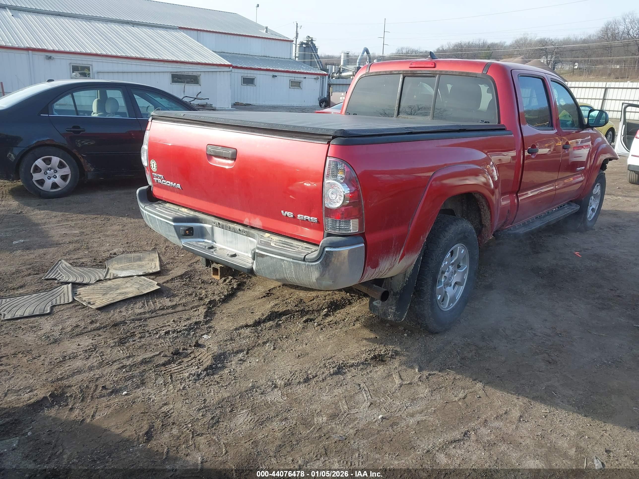 TOYOTA TACOMA image 4