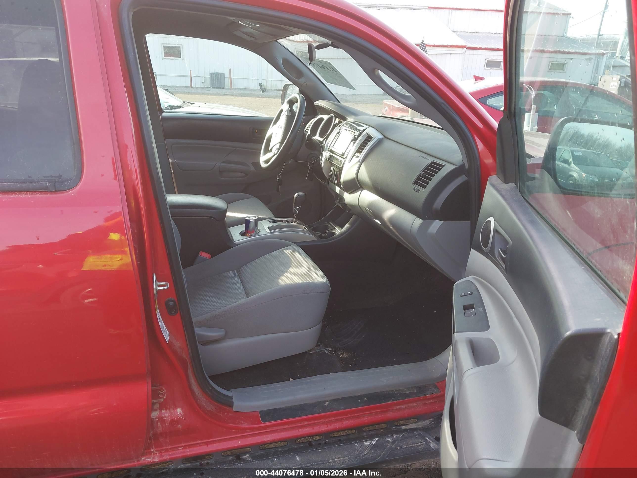 TOYOTA TACOMA image 5