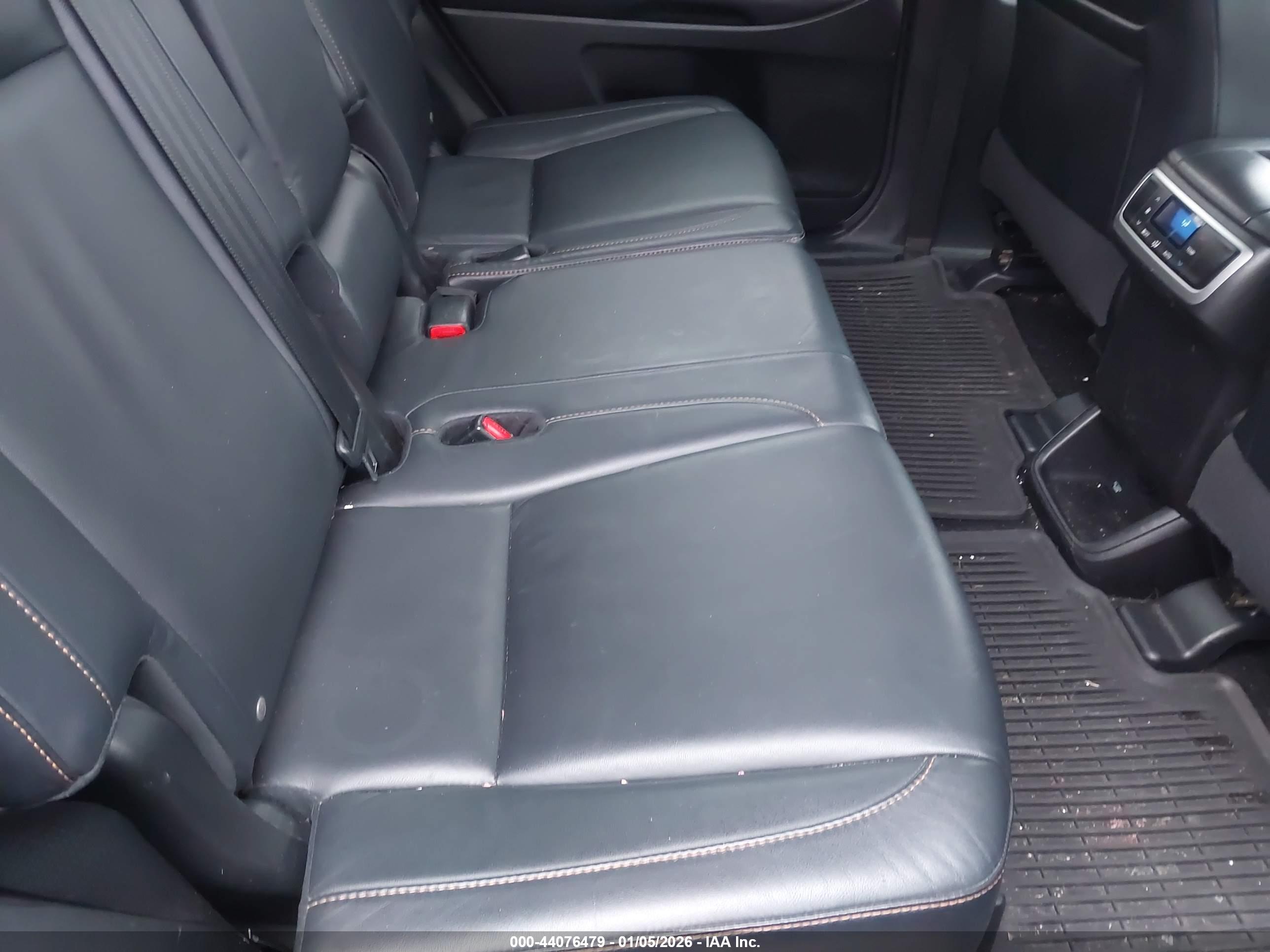 TOYOTA HIGHLANDER image 8