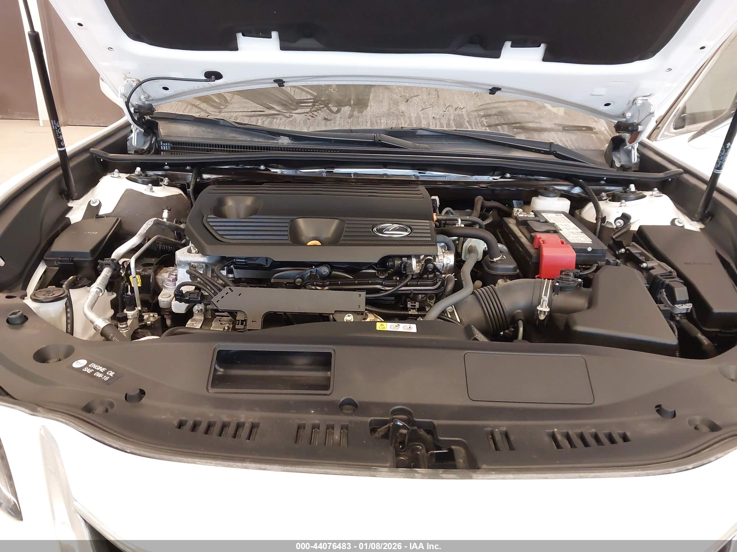 LEXUS ES image 10