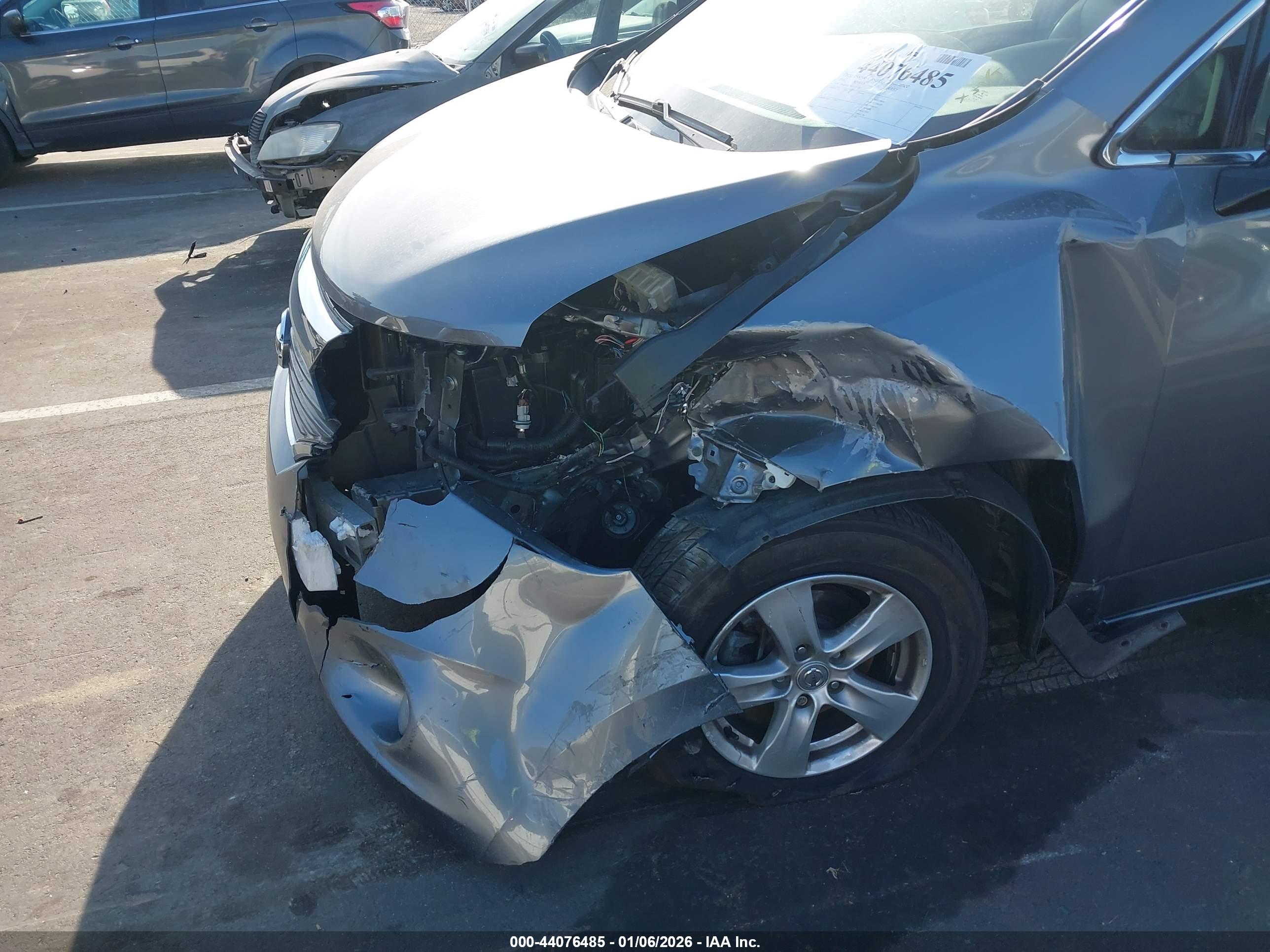 NISSAN QUEST image 6