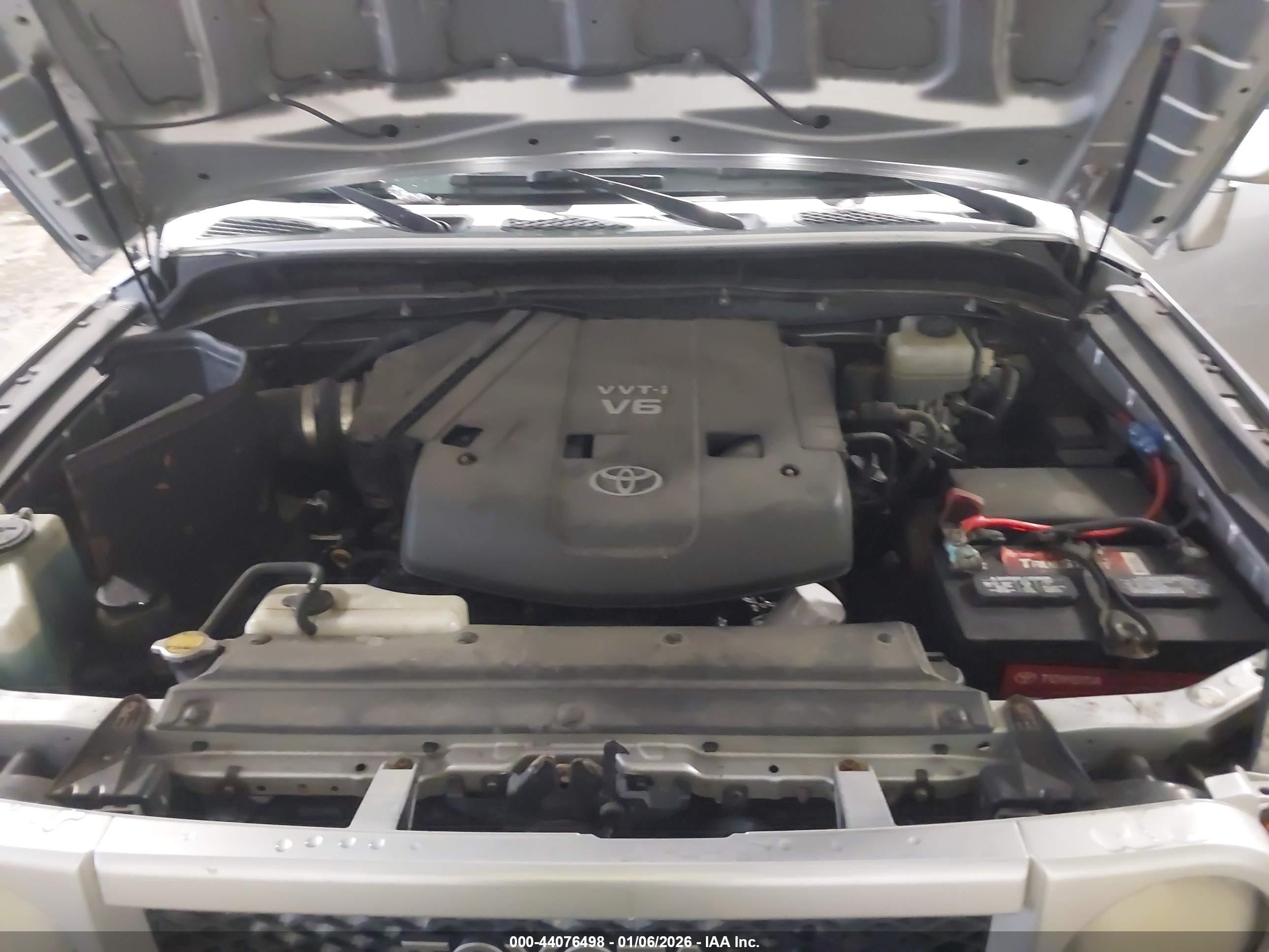 TOYOTA FJ image 10