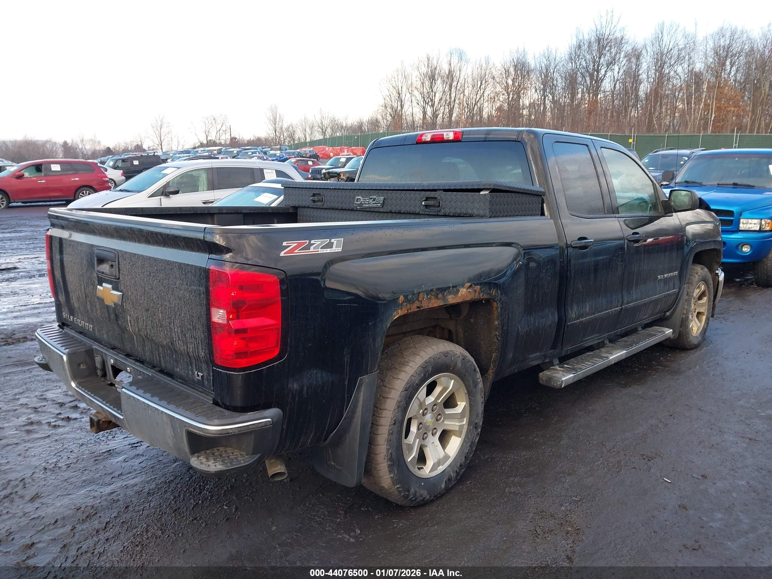 CHEVROLET SILVERADO image 4