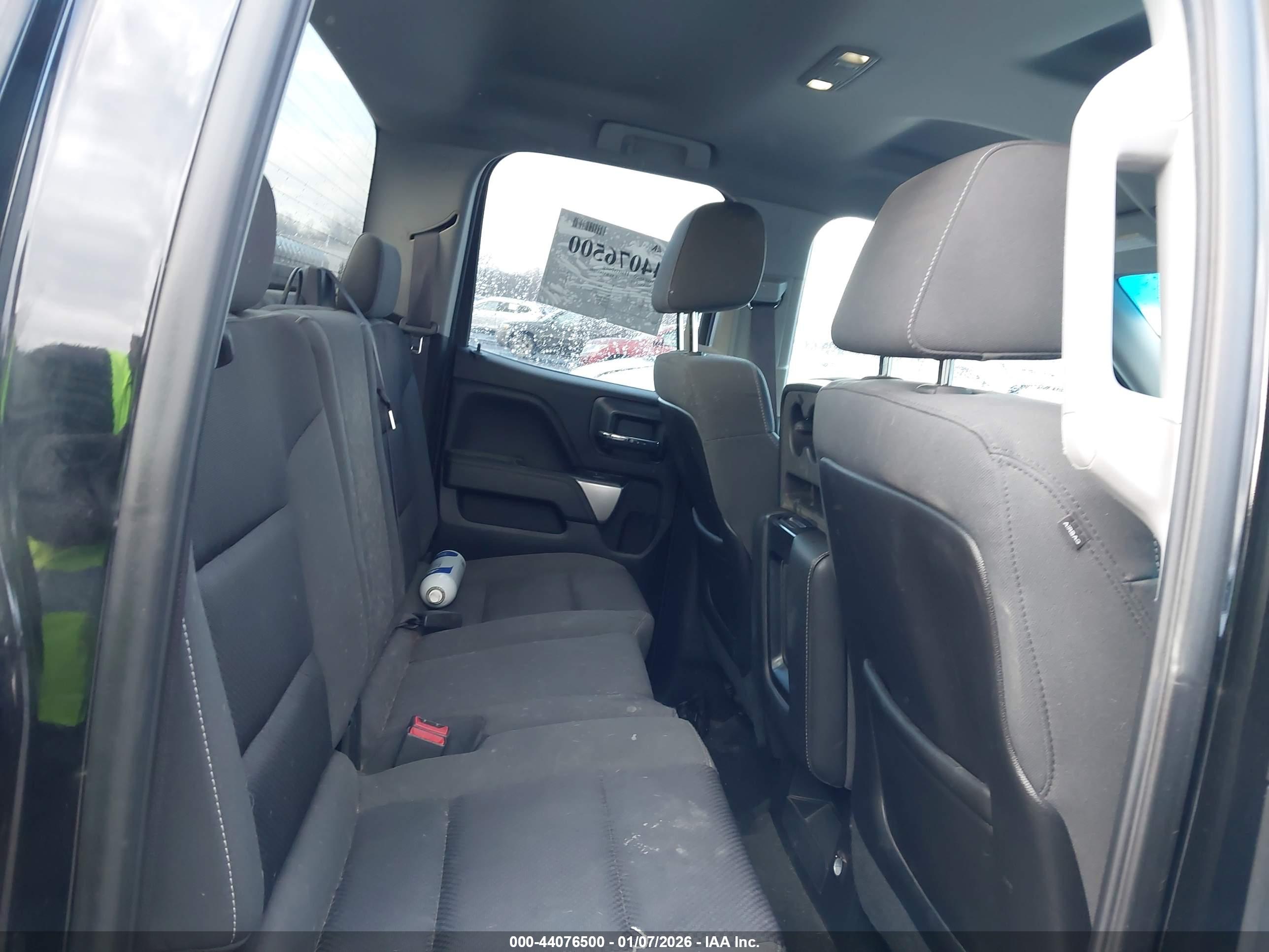 CHEVROLET SILVERADO image 8