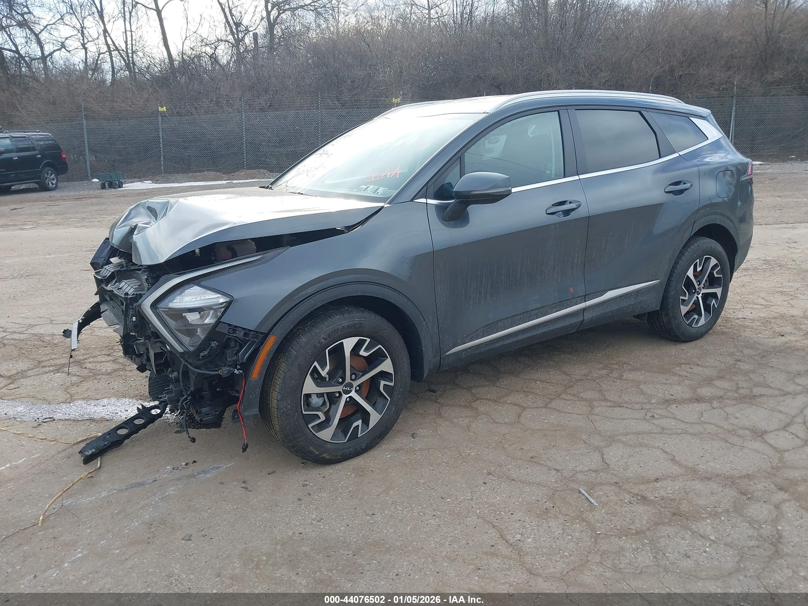 KIA SPORTAGE image 2