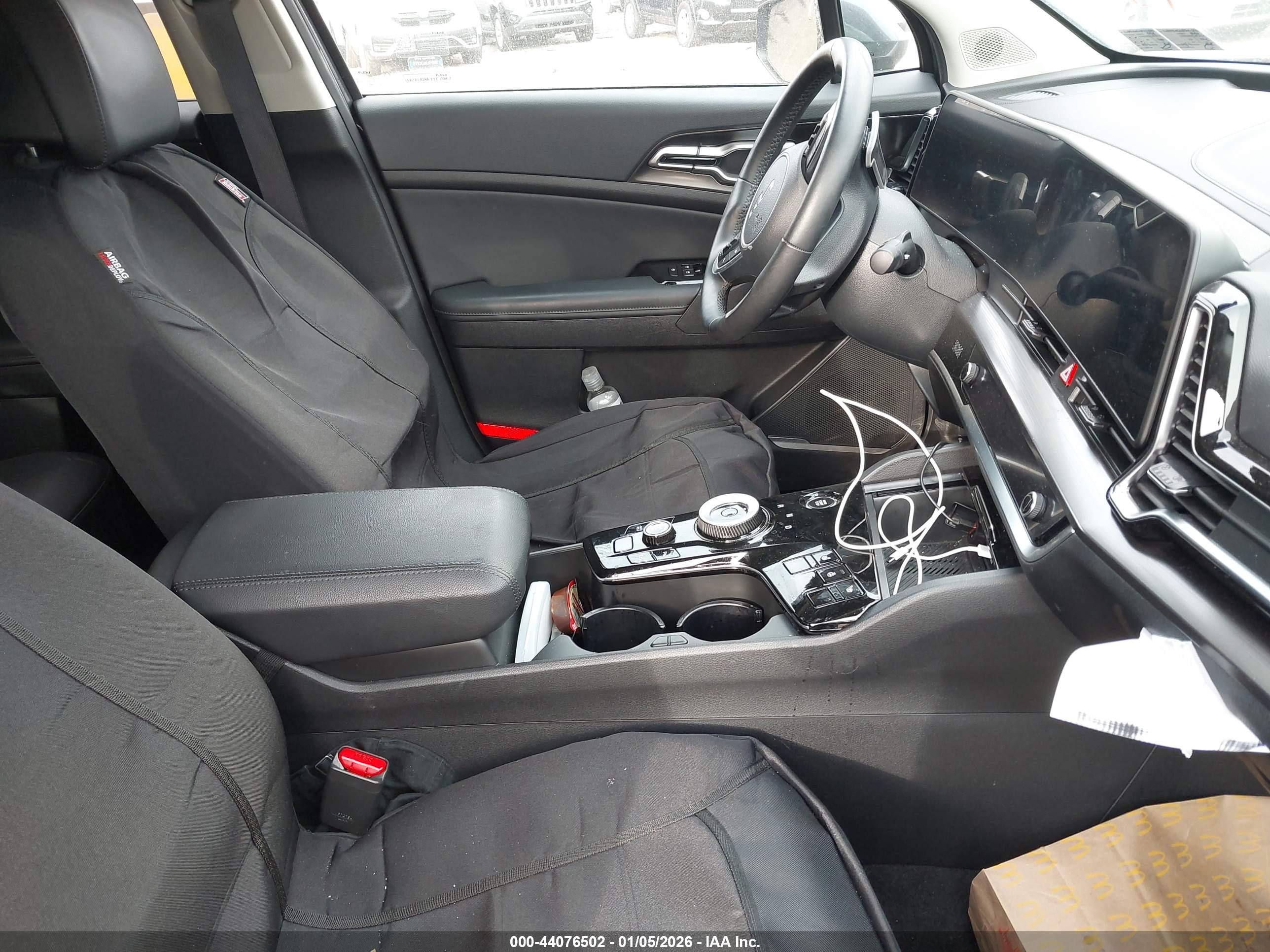KIA SPORTAGE image 5