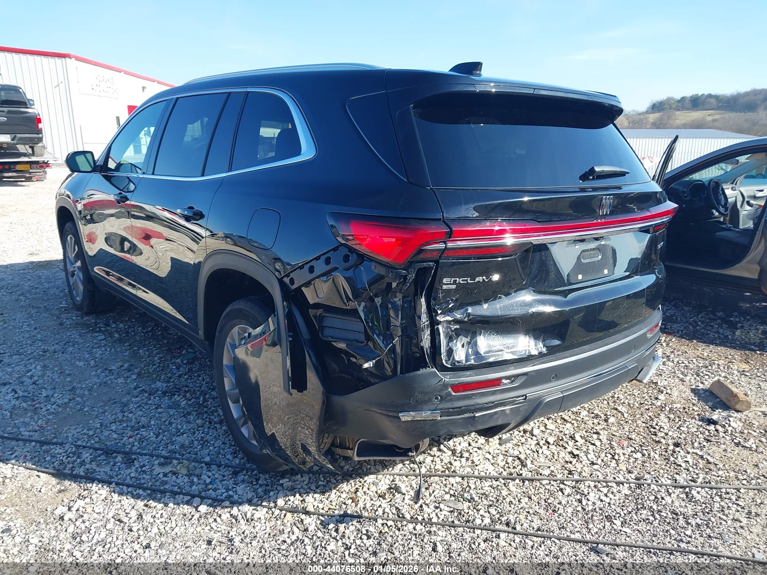 BUICK ENCLAVE image 3