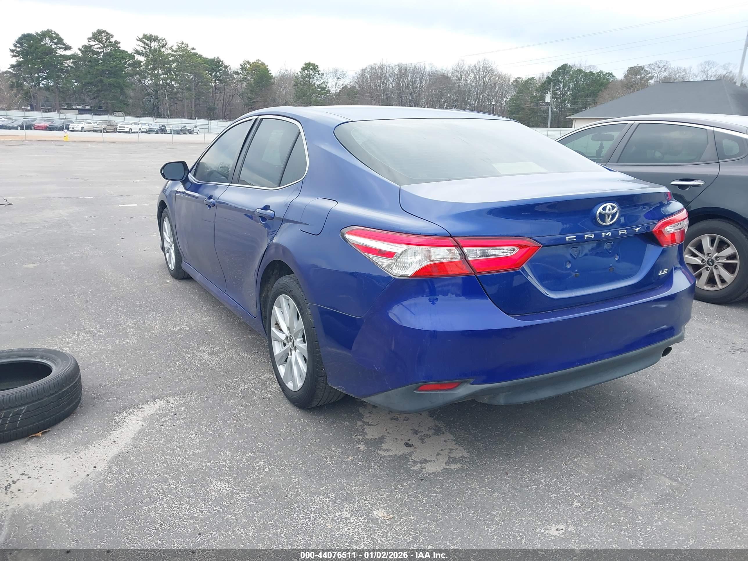 TOYOTA CAMRY image 3