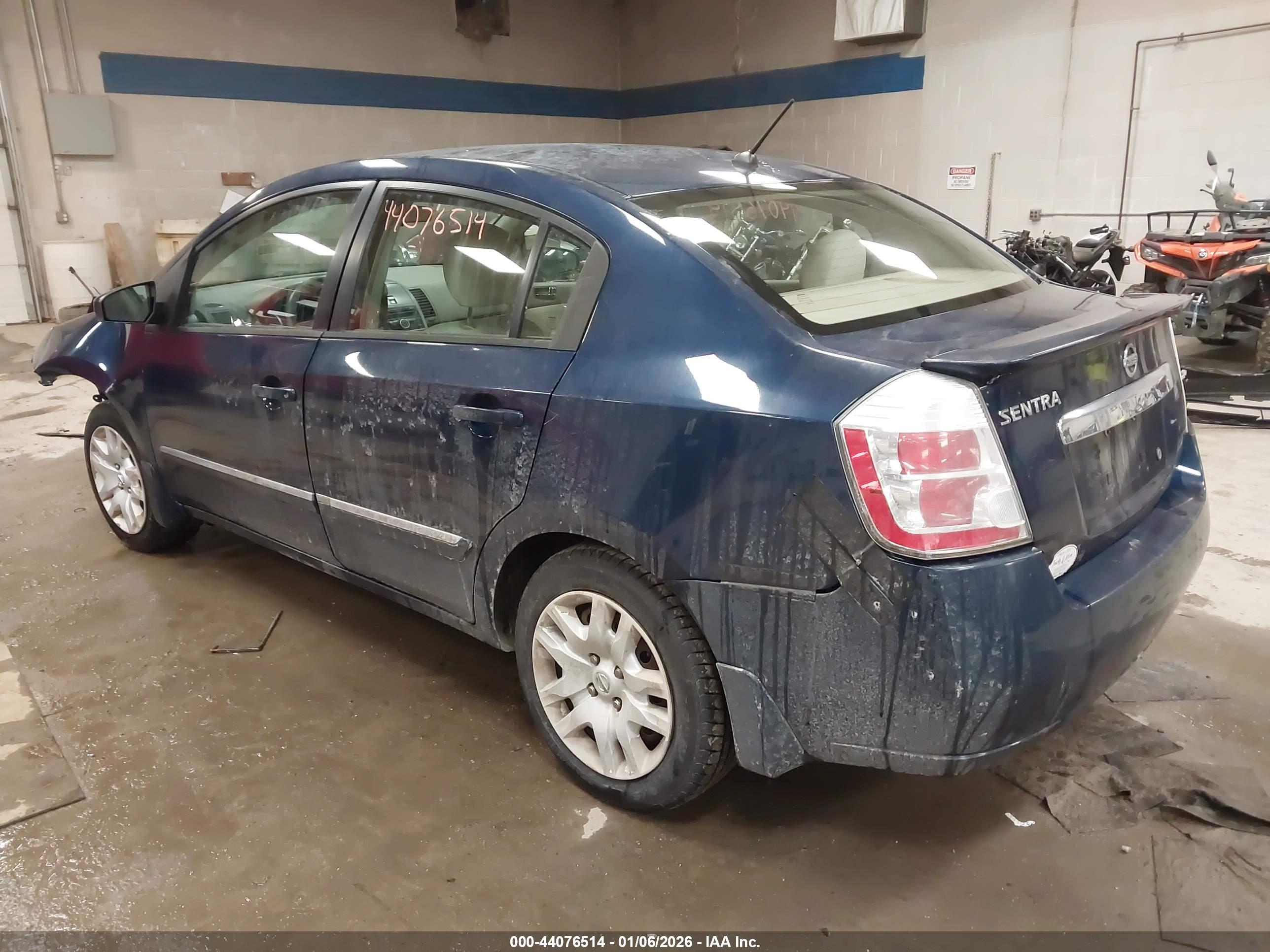 NISSAN SENTRA image 3