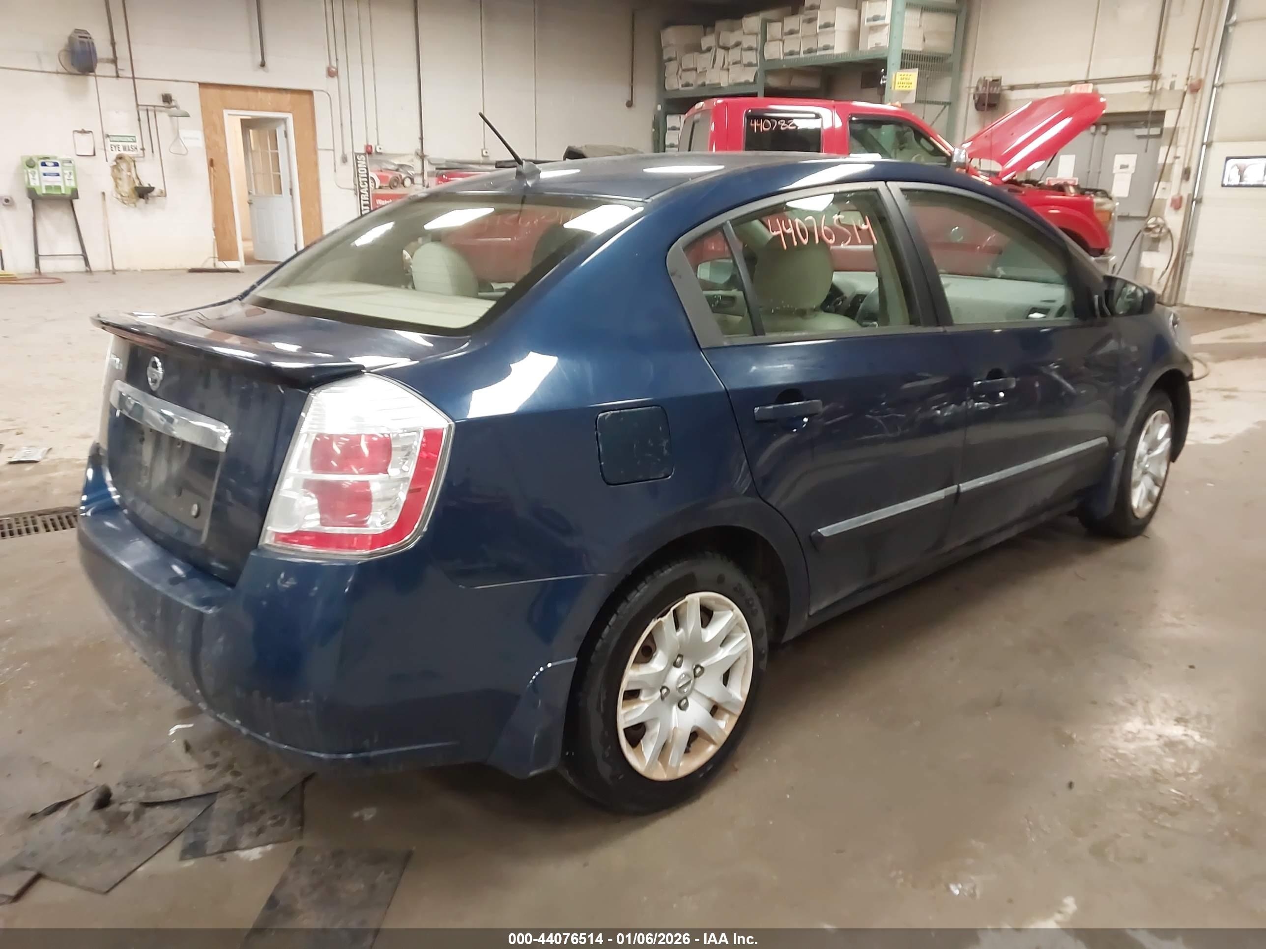 NISSAN SENTRA image 4