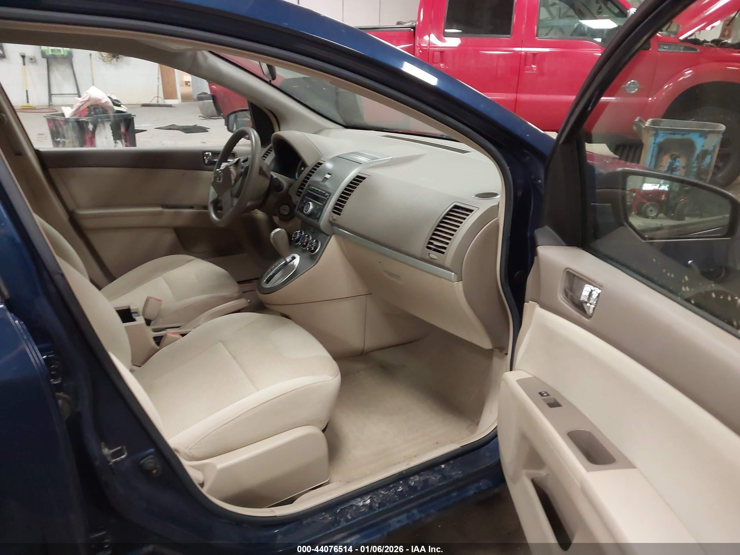 NISSAN SENTRA image 5