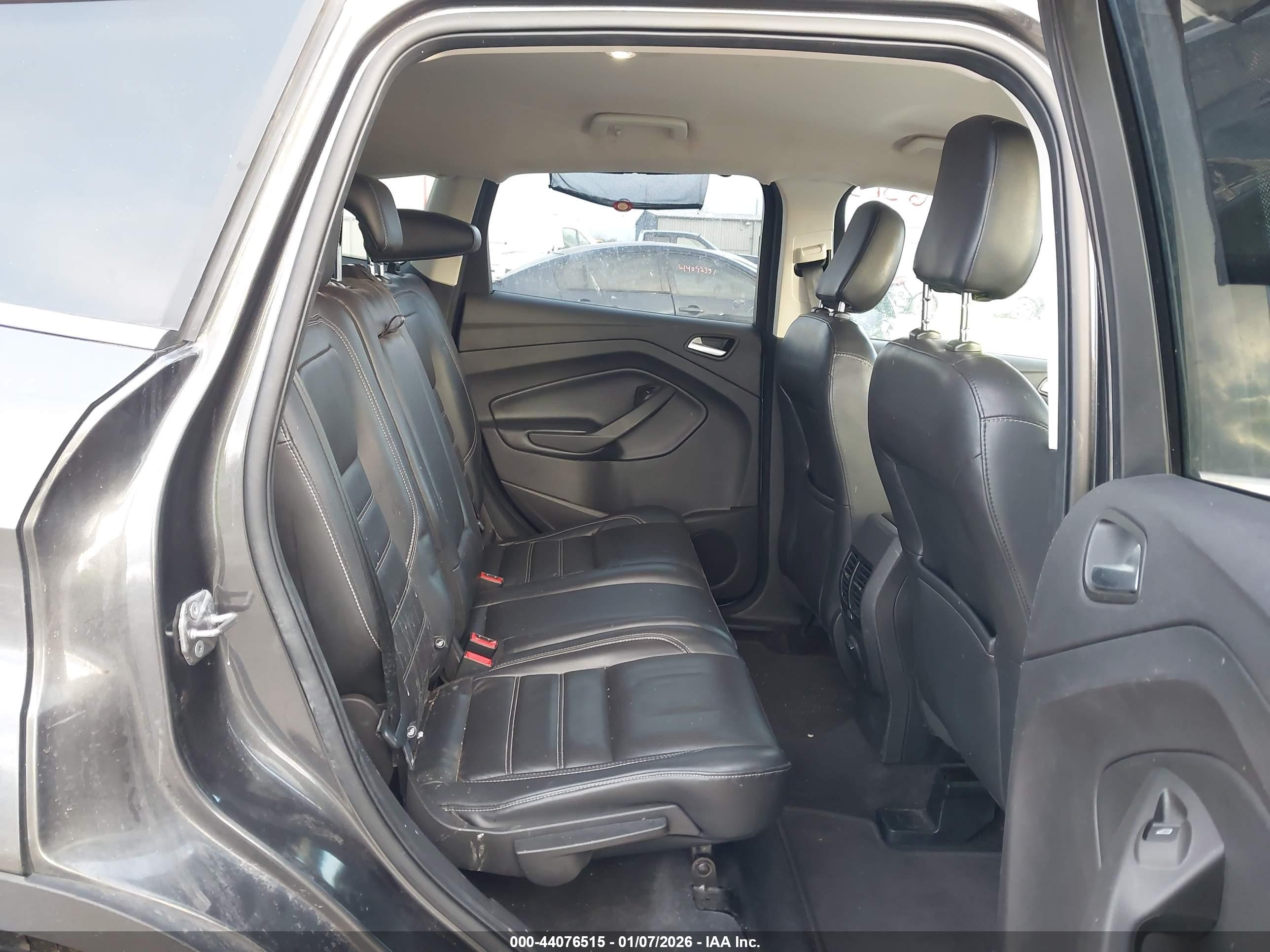 FORD ESCAPE image 8