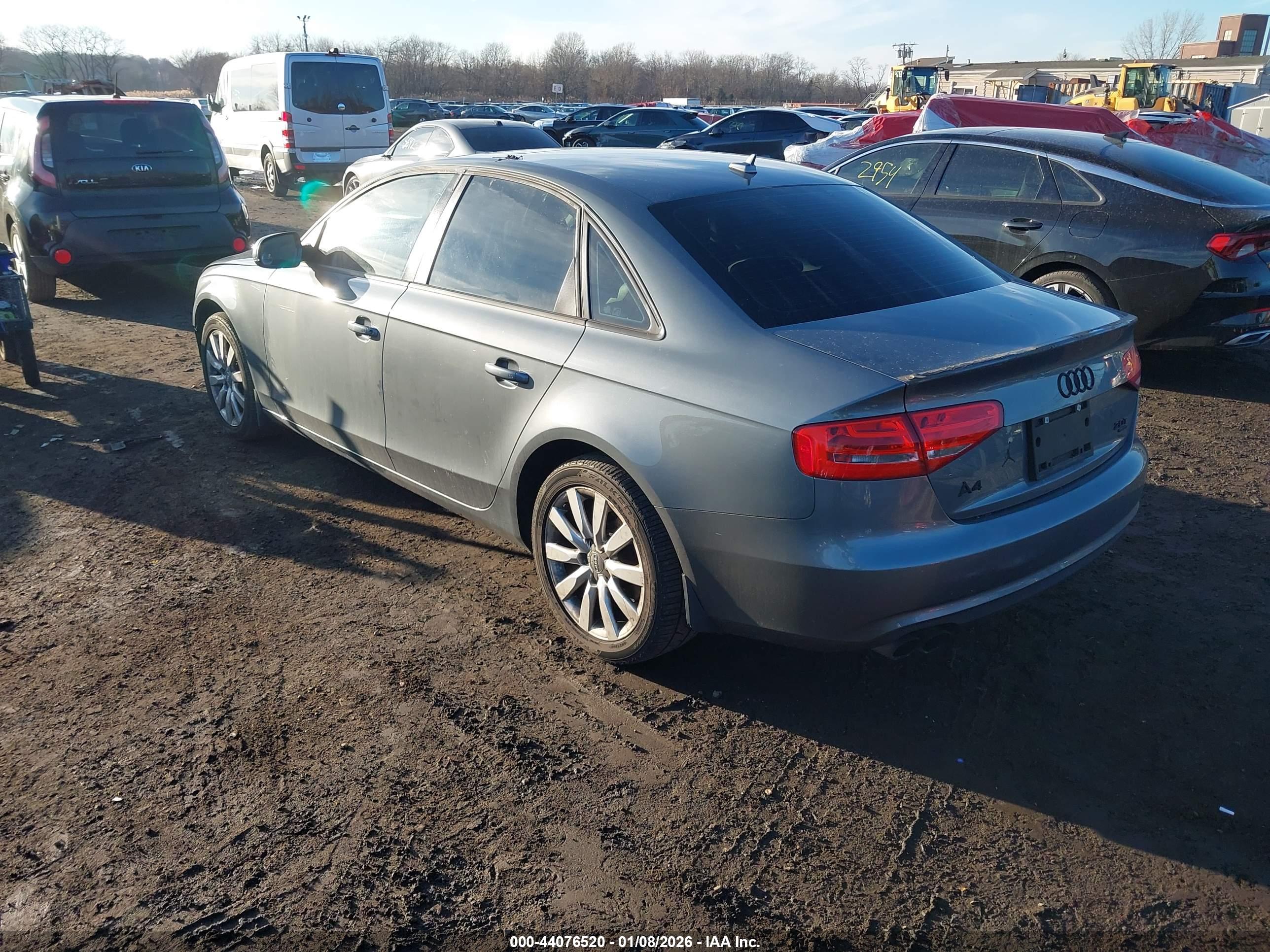 AUDI A4 image 3