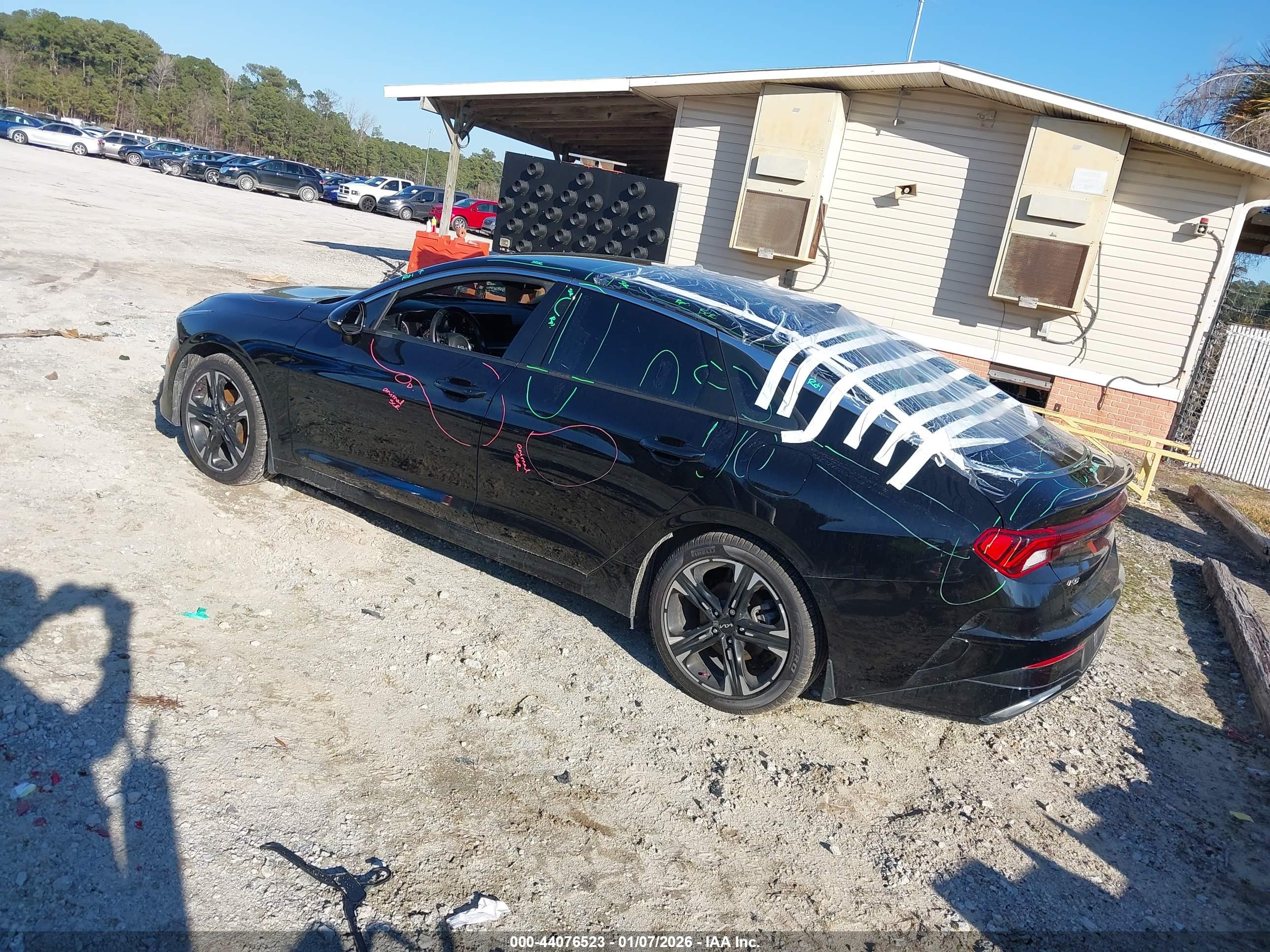 KIA K5 image 3