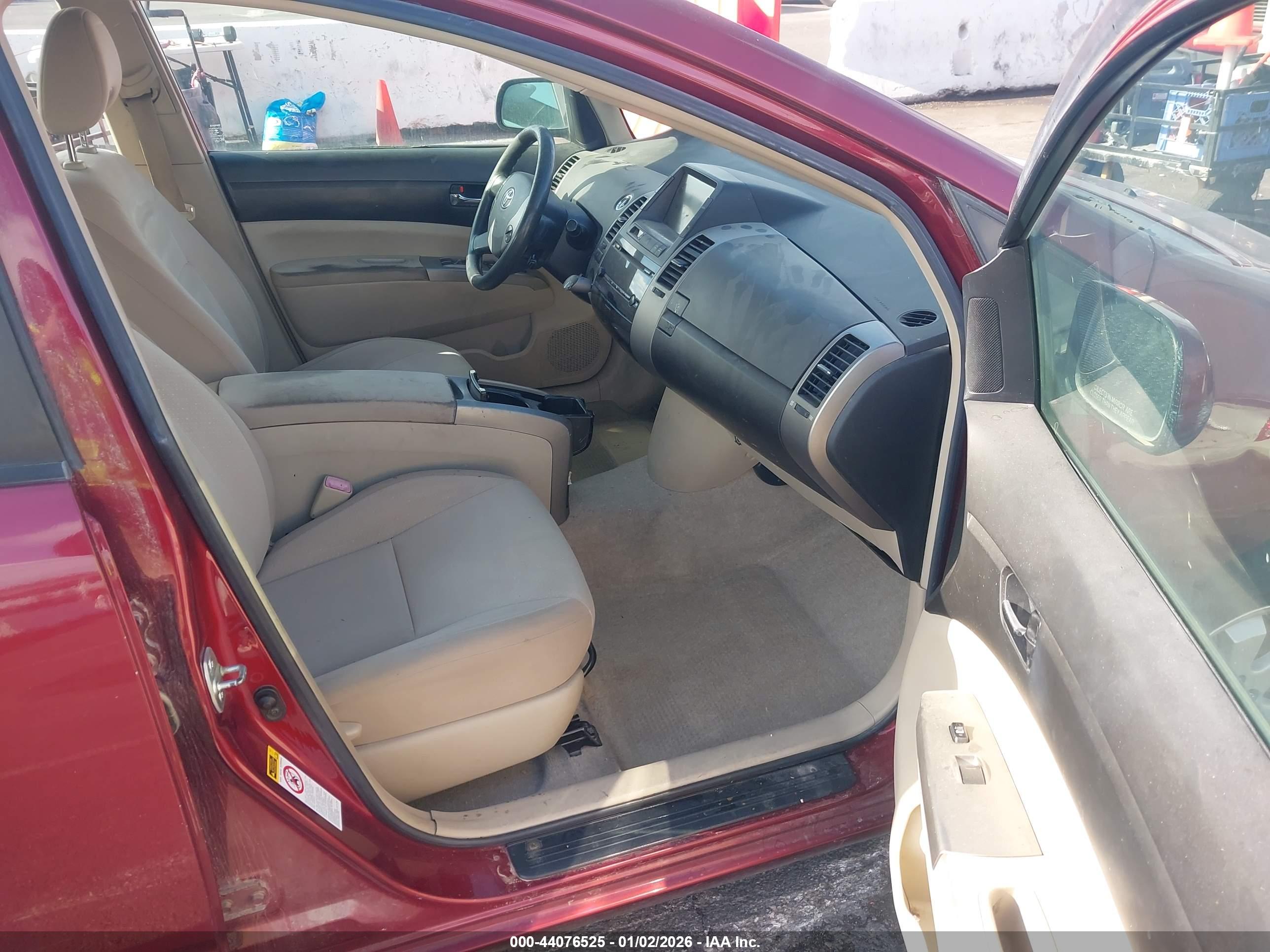 TOYOTA PRIUS image 5