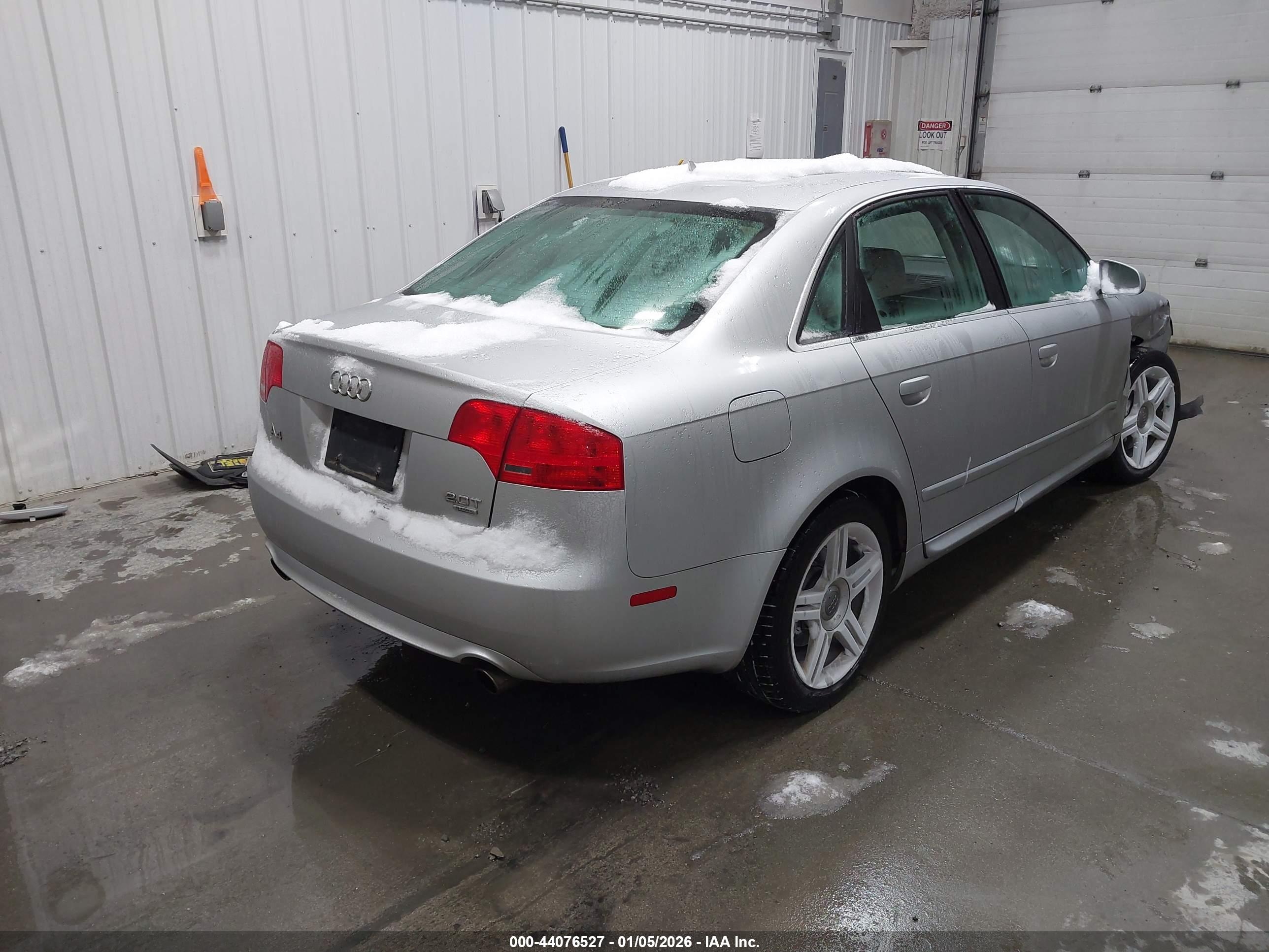 AUDI A4 image 4