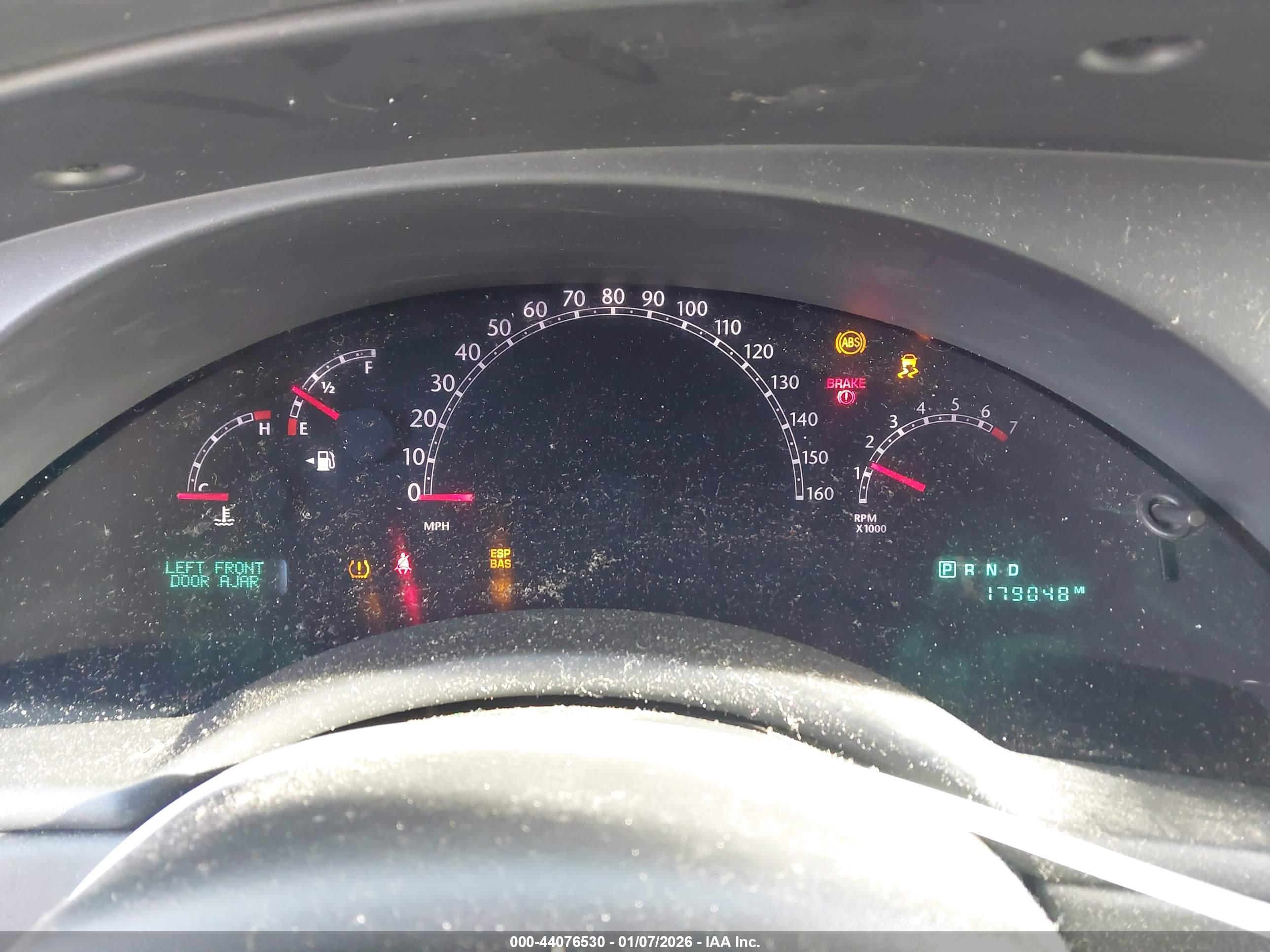 CHRYSLER PACIFICA image 7