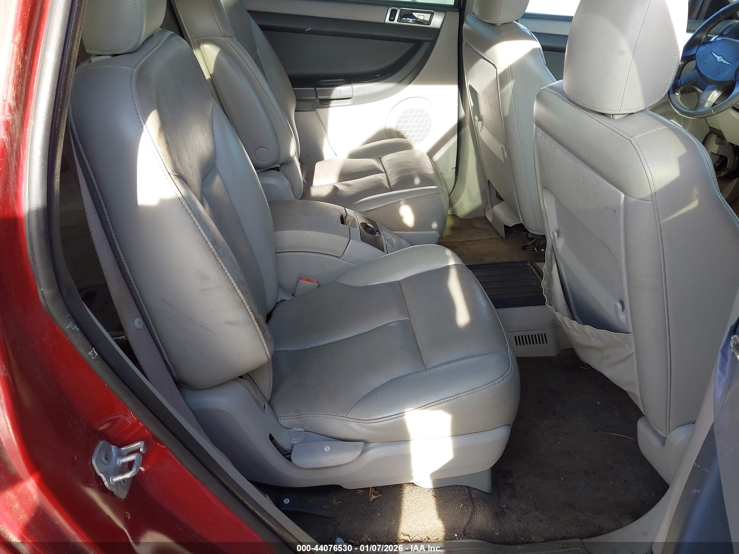 CHRYSLER PACIFICA image 8