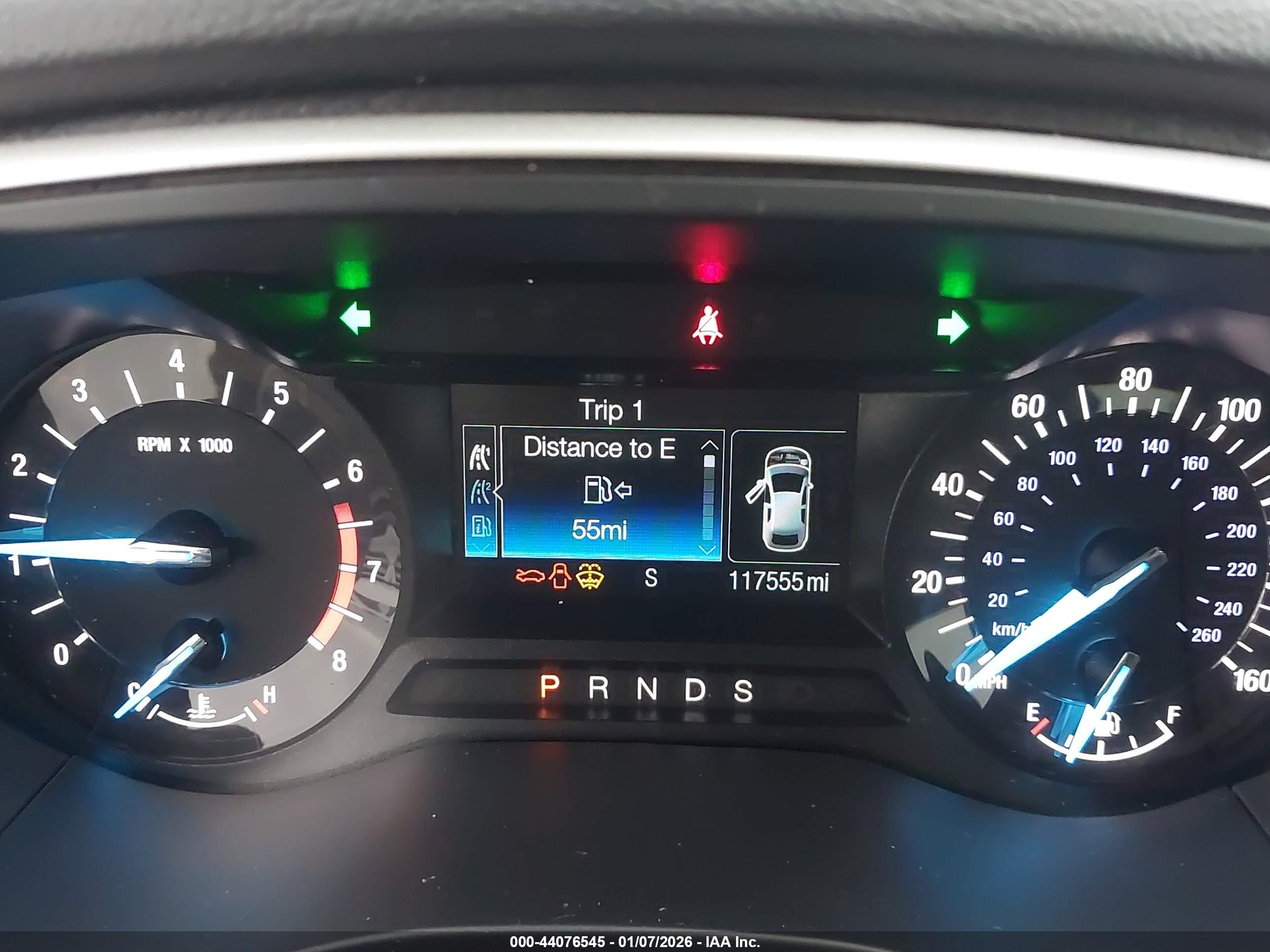FORD FUSION image 7