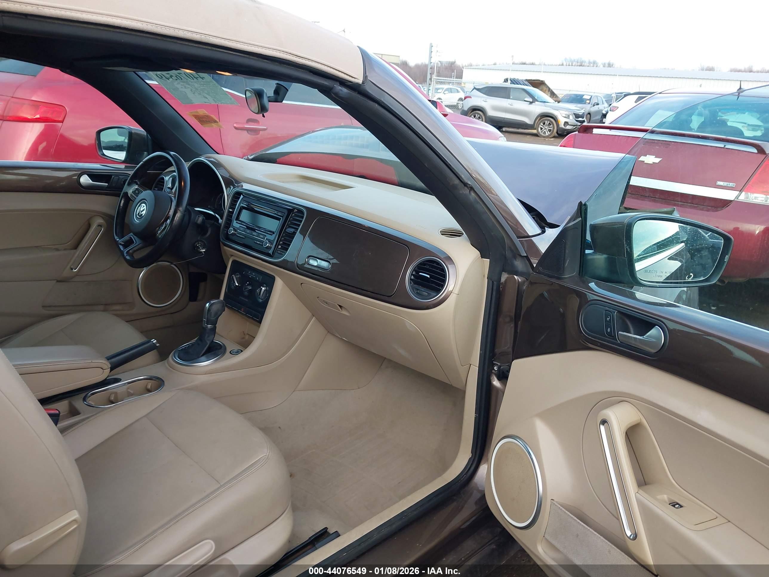 VOLKSWAGEN BEETLE image 5