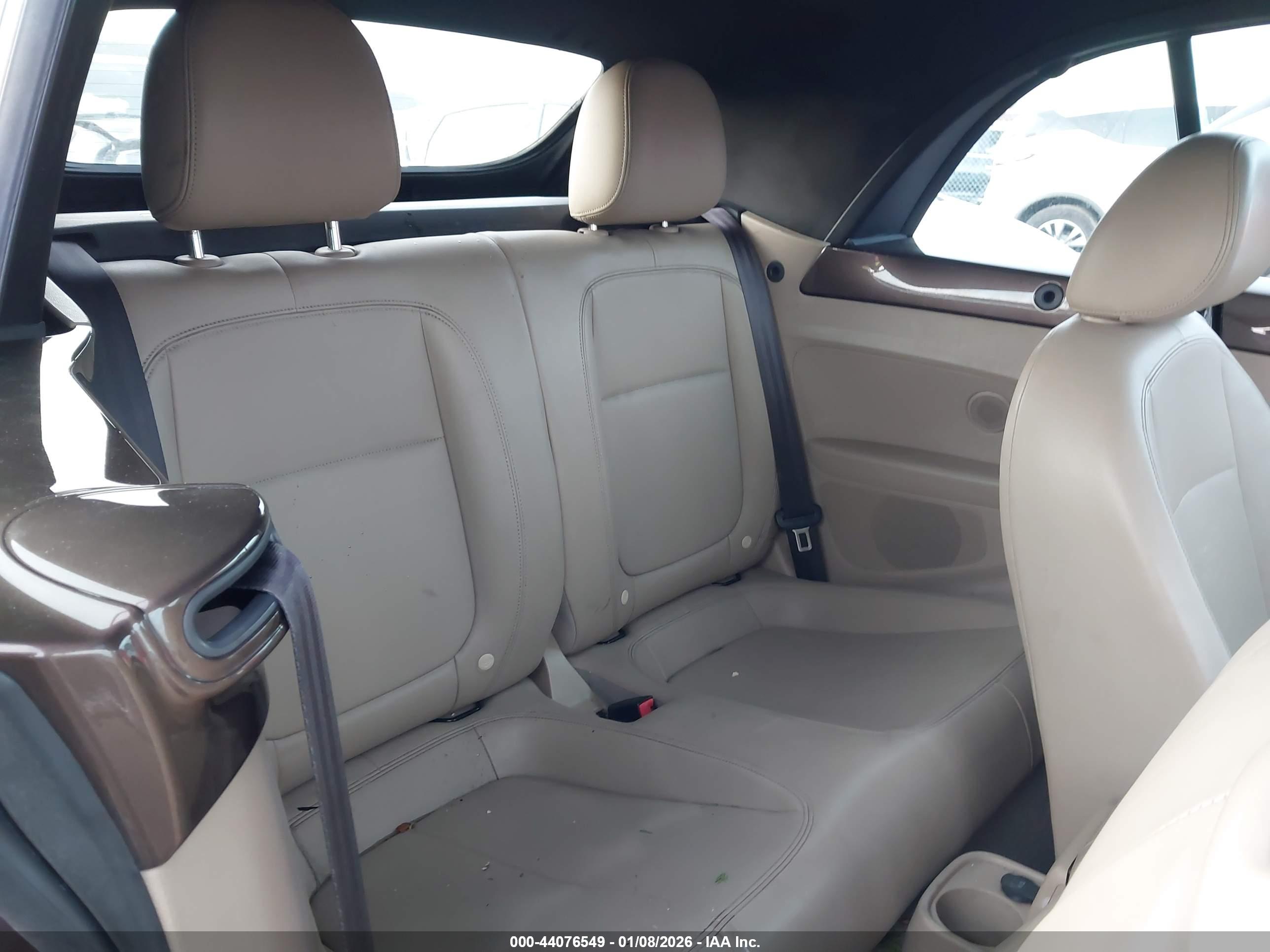 VOLKSWAGEN BEETLE image 8