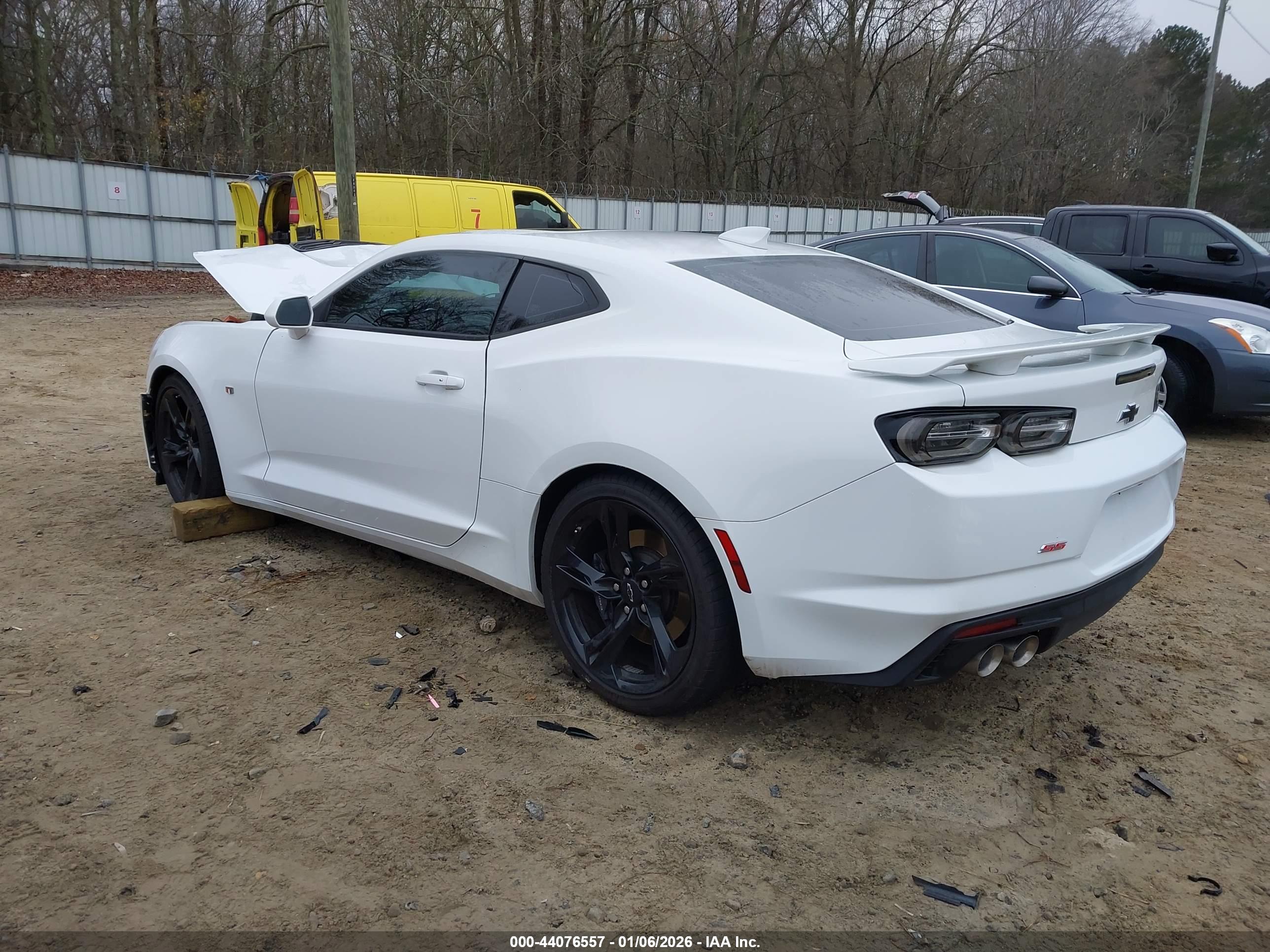CHEVROLET CAMARO image 3