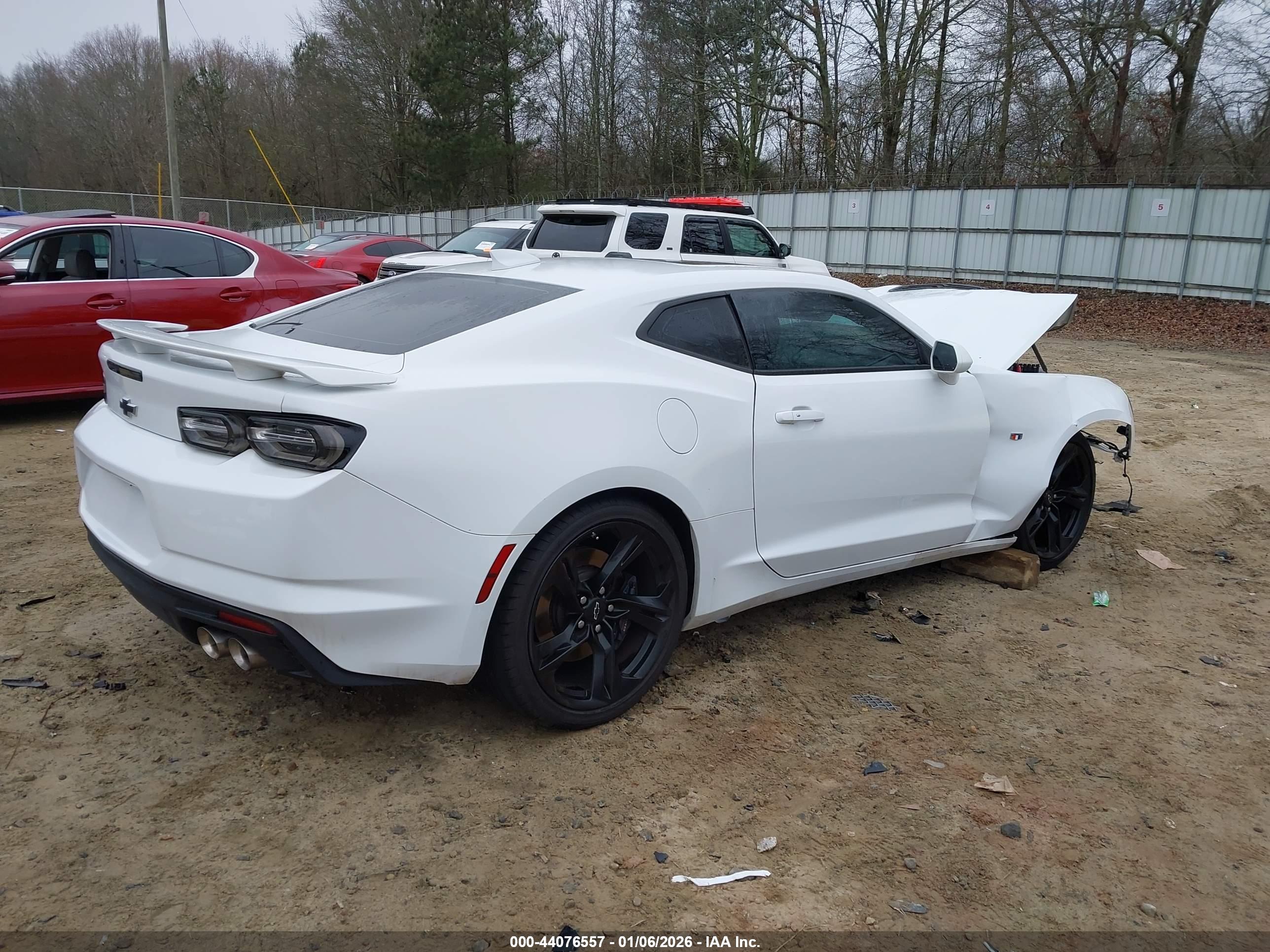 CHEVROLET CAMARO image 4