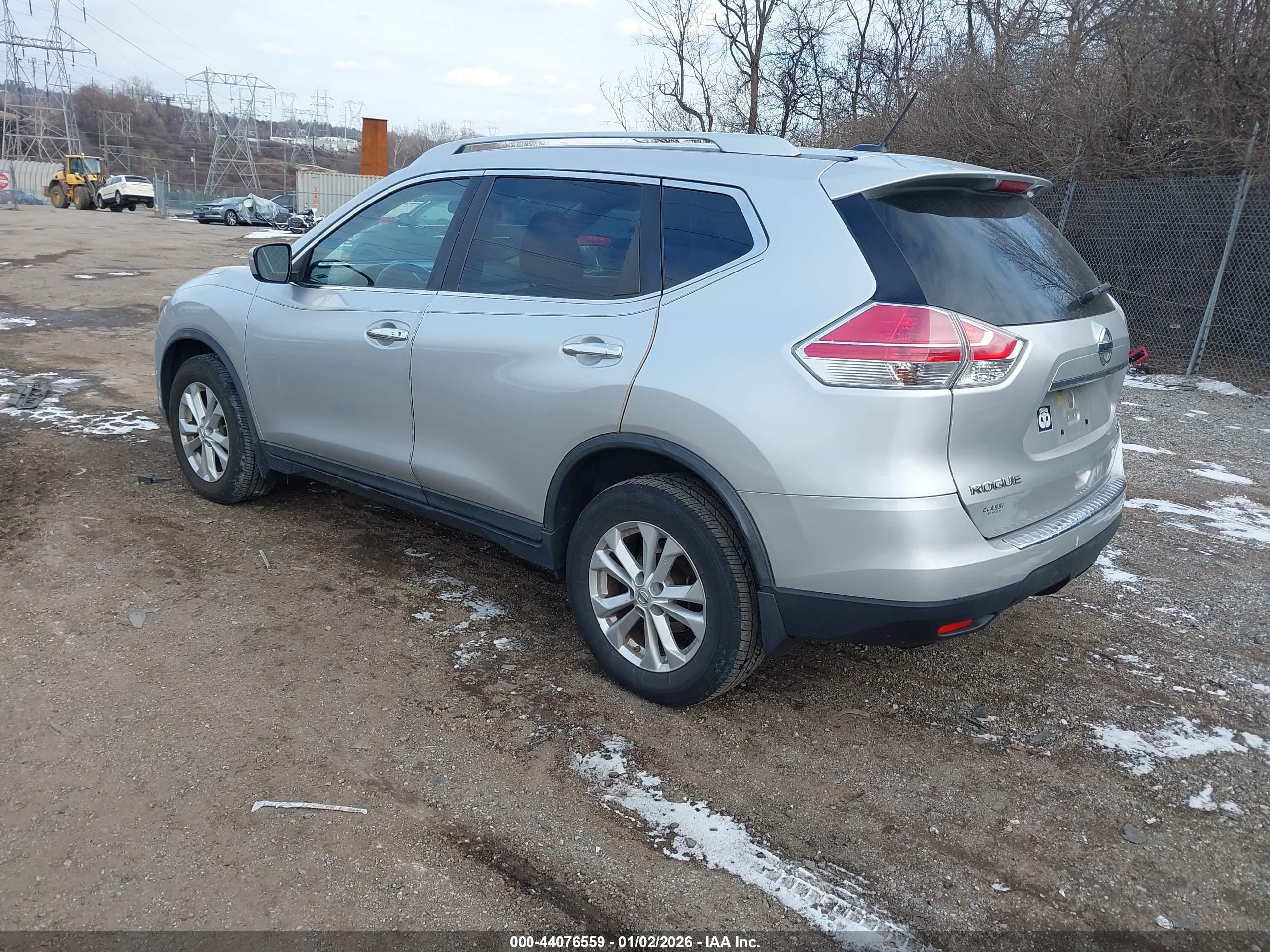 NISSAN ROGUE image 3