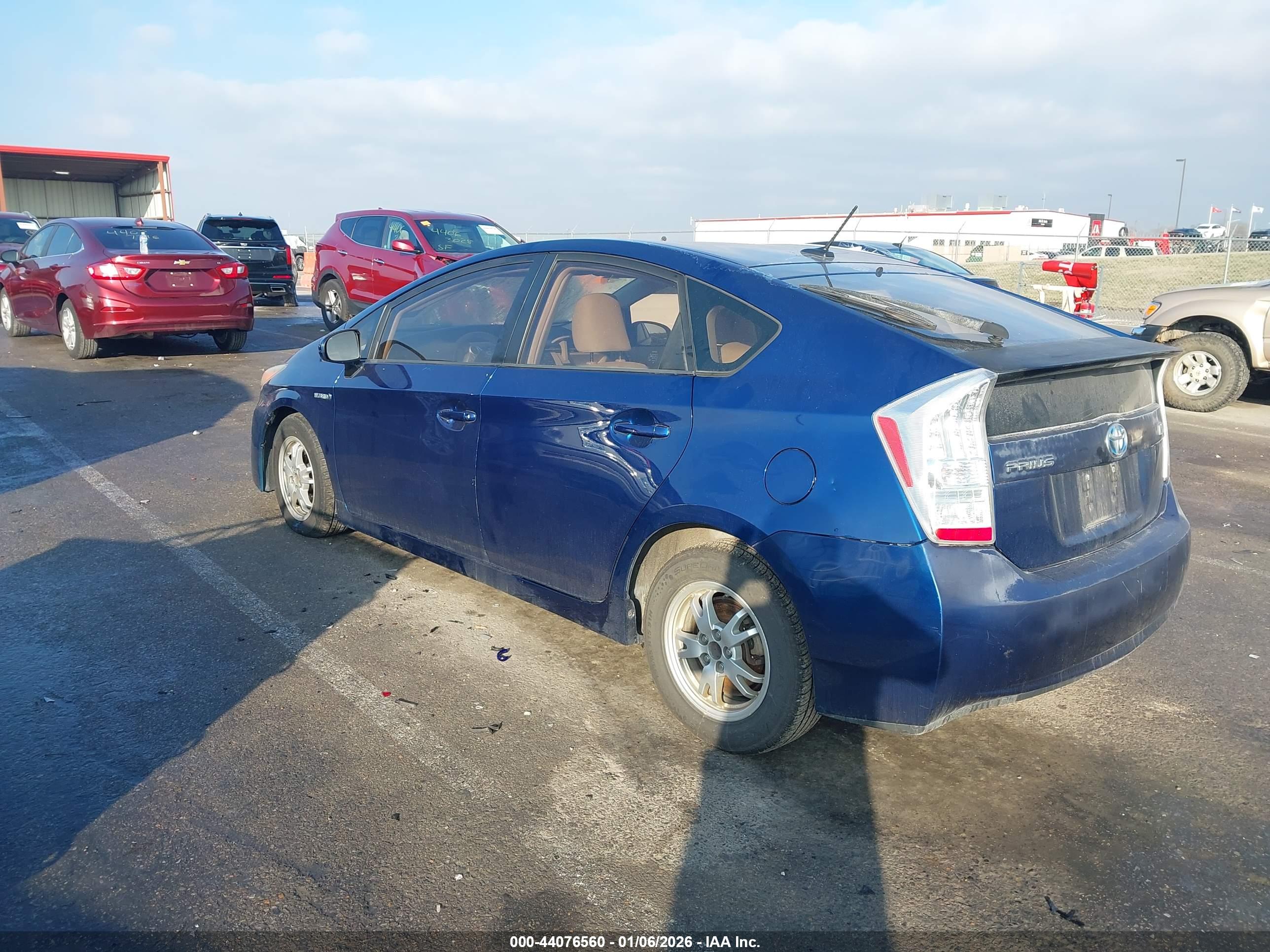 TOYOTA PRIUS image 3