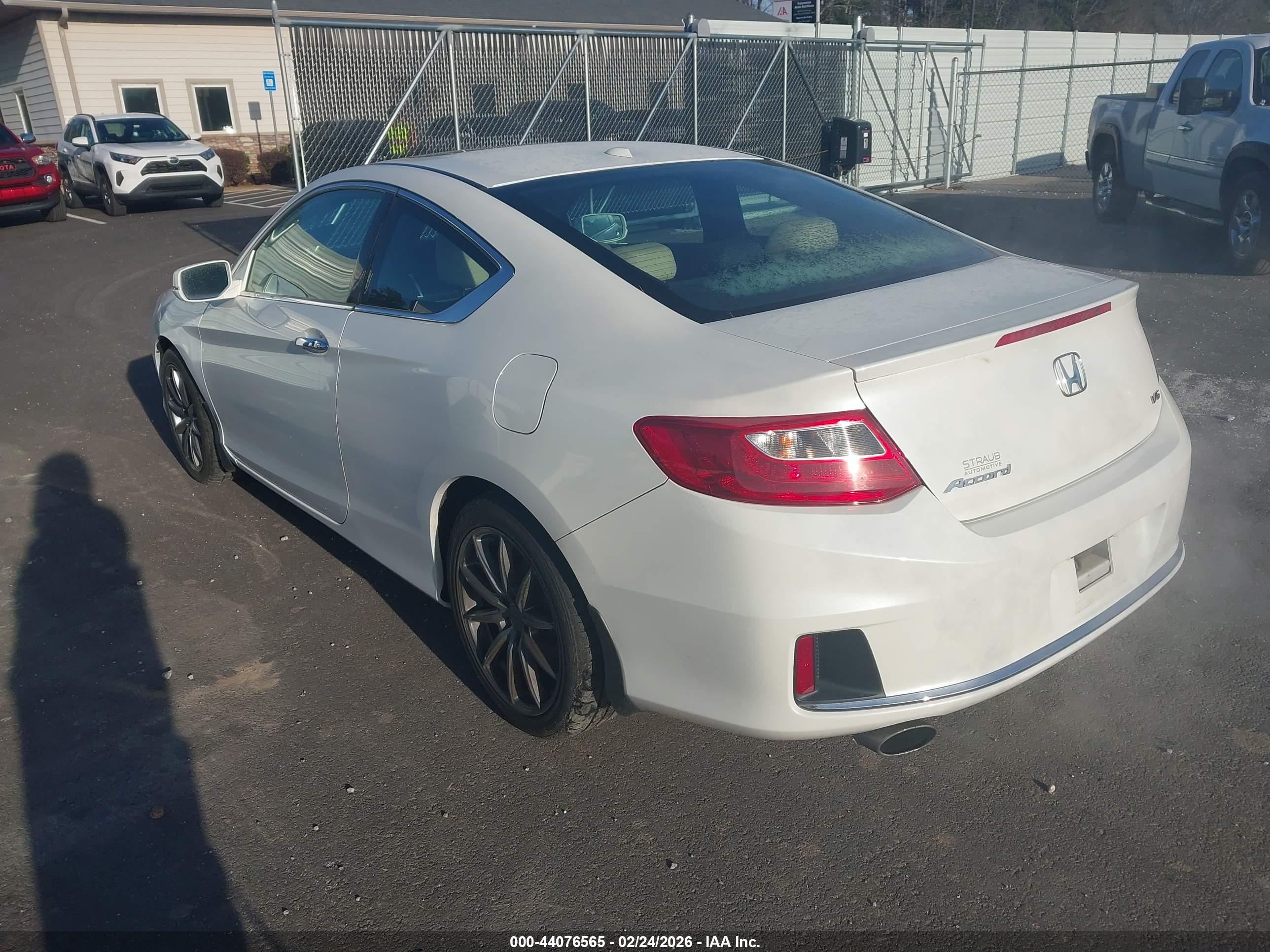 HONDA ACCORD image 3
