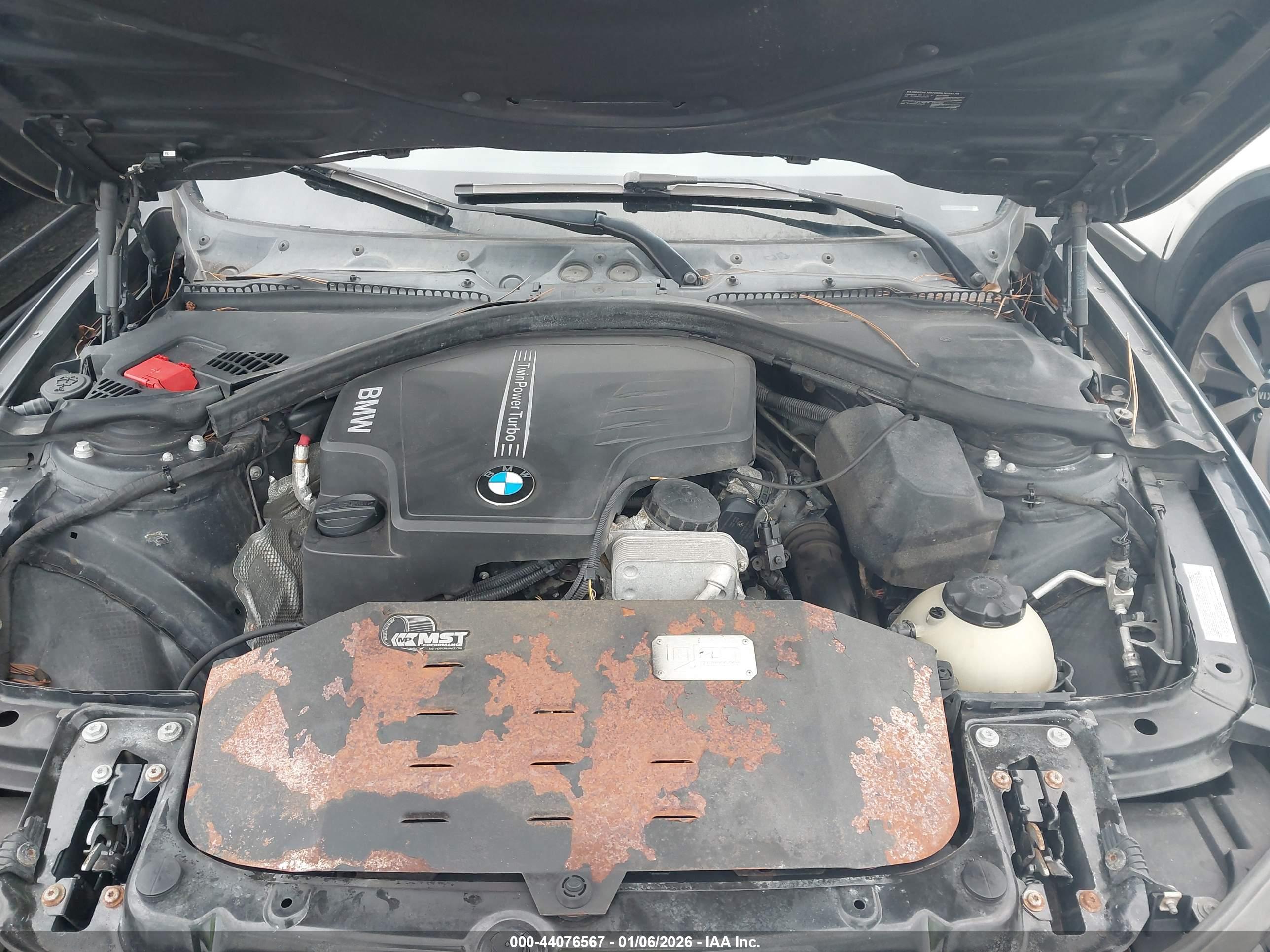 BMW 328I image 10