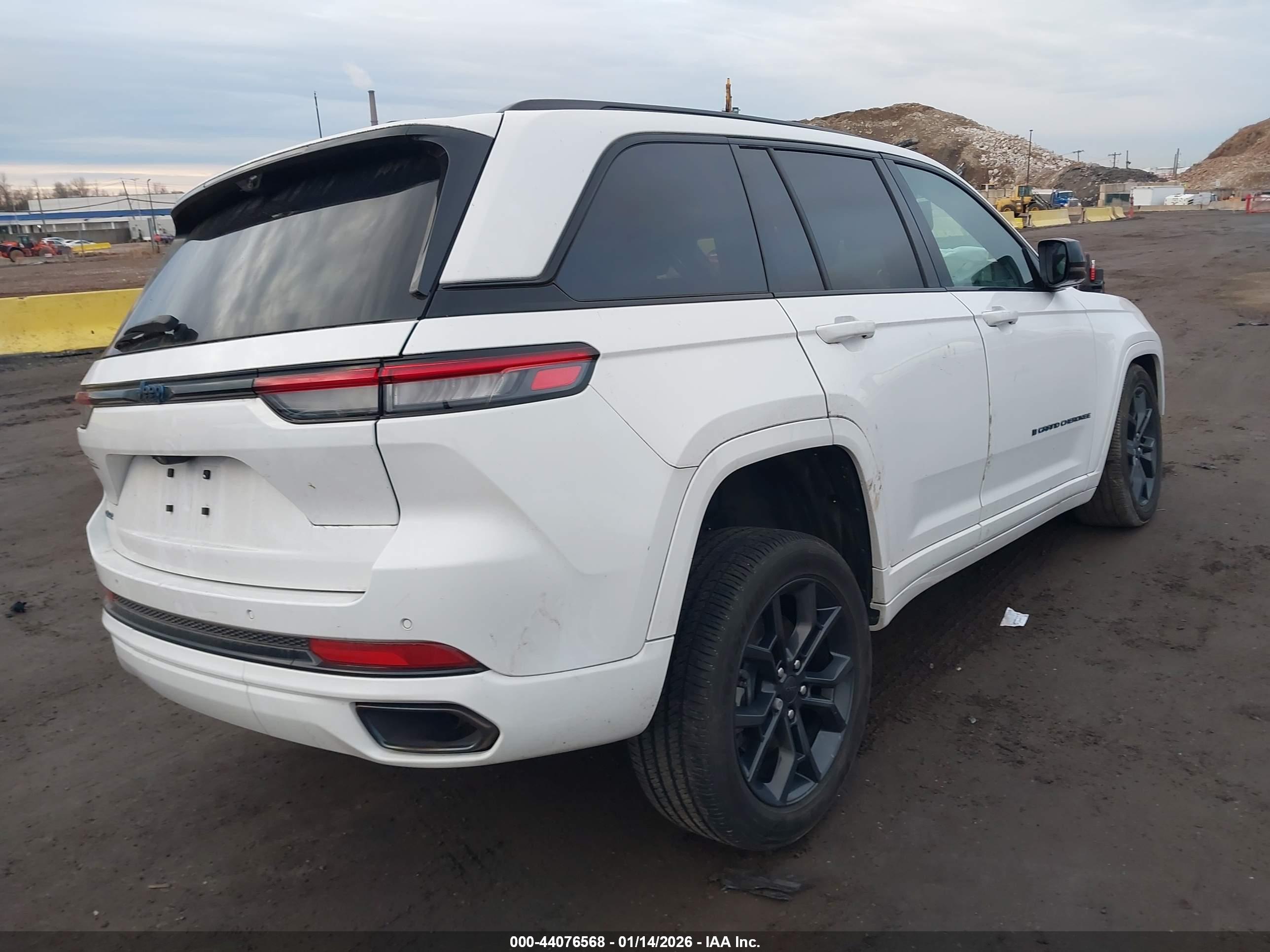 JEEP GRAND image 4