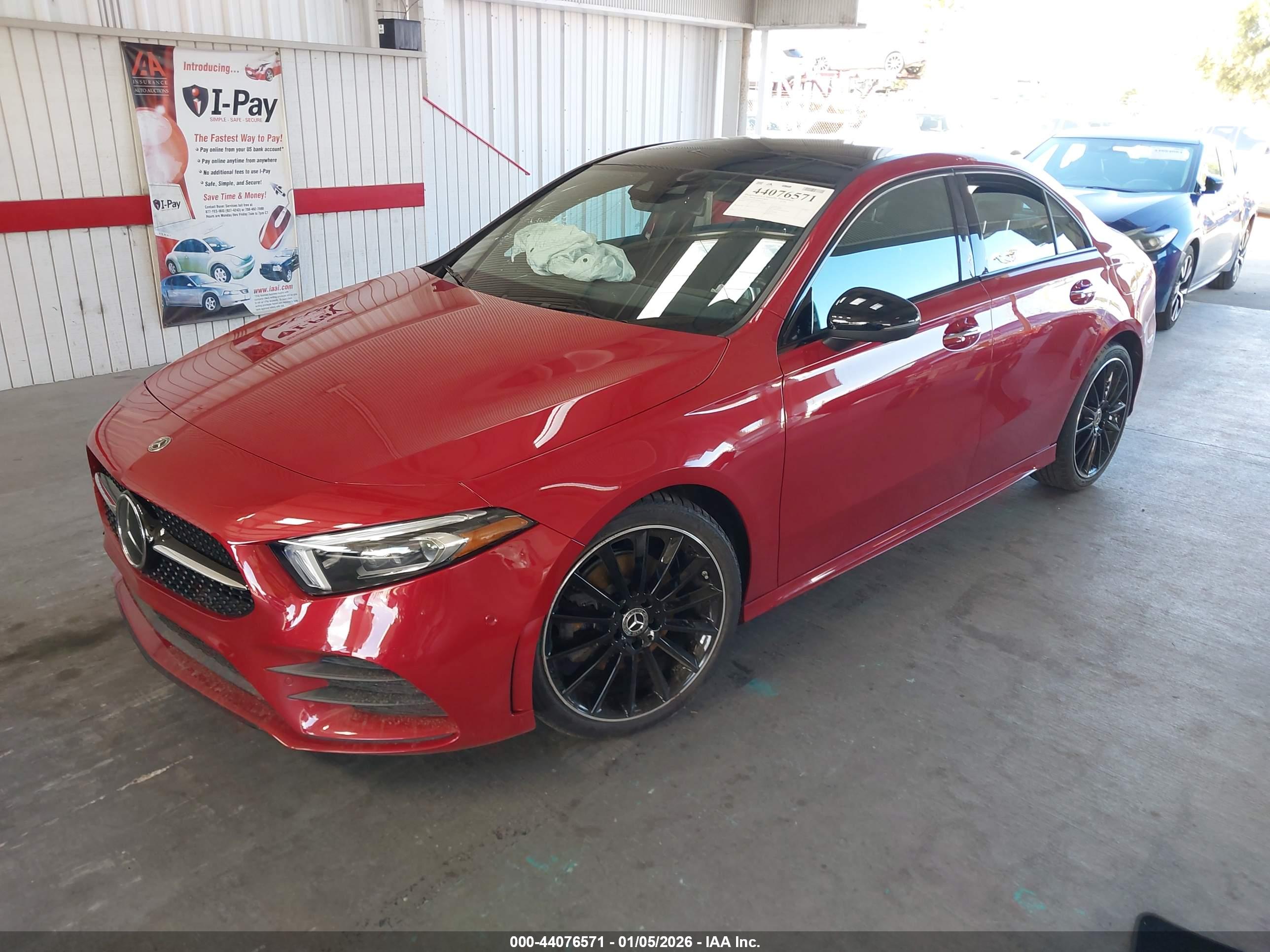 MERCEDES-BENZ A image 2