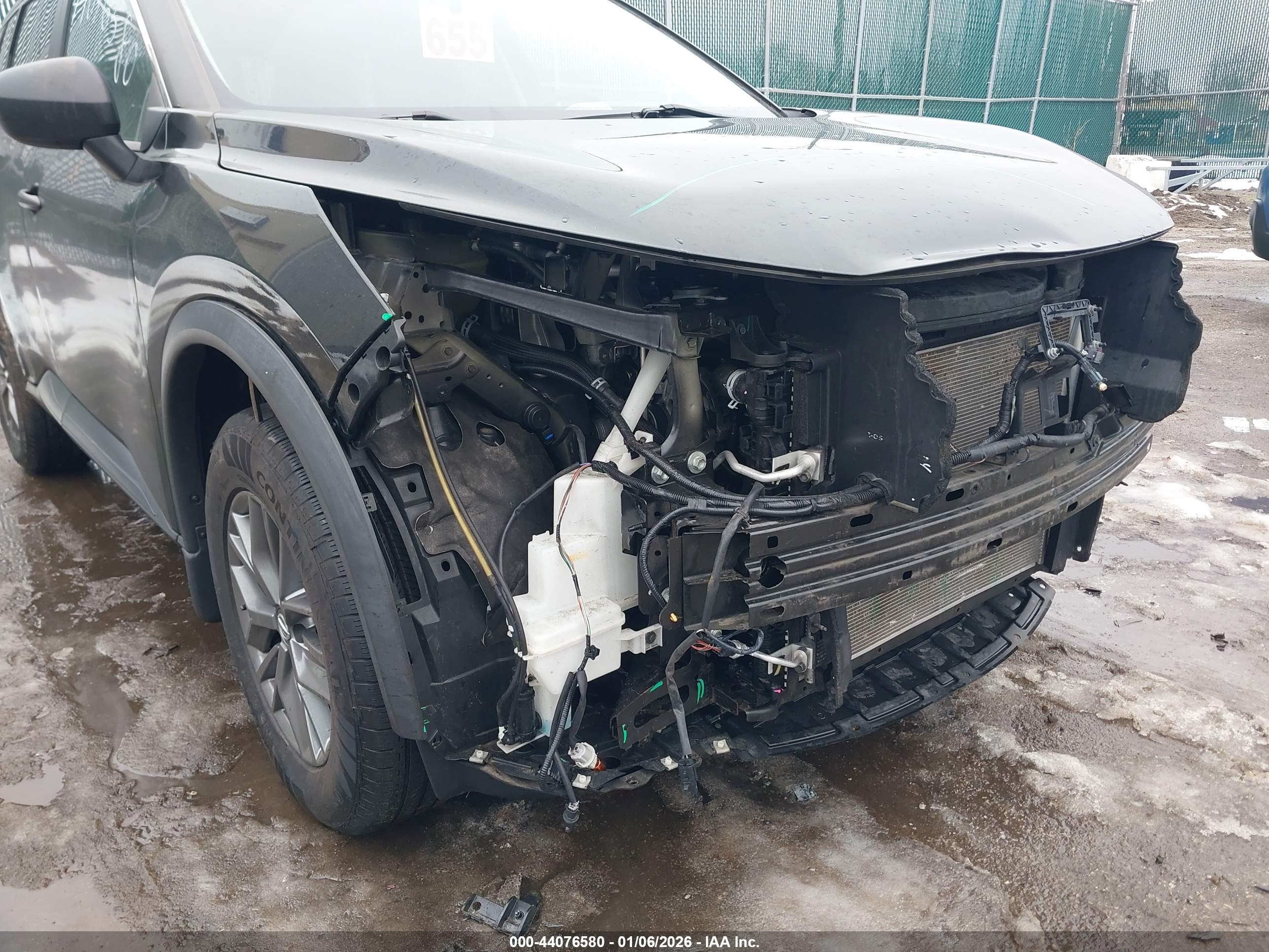 NISSAN ROGUE image 6