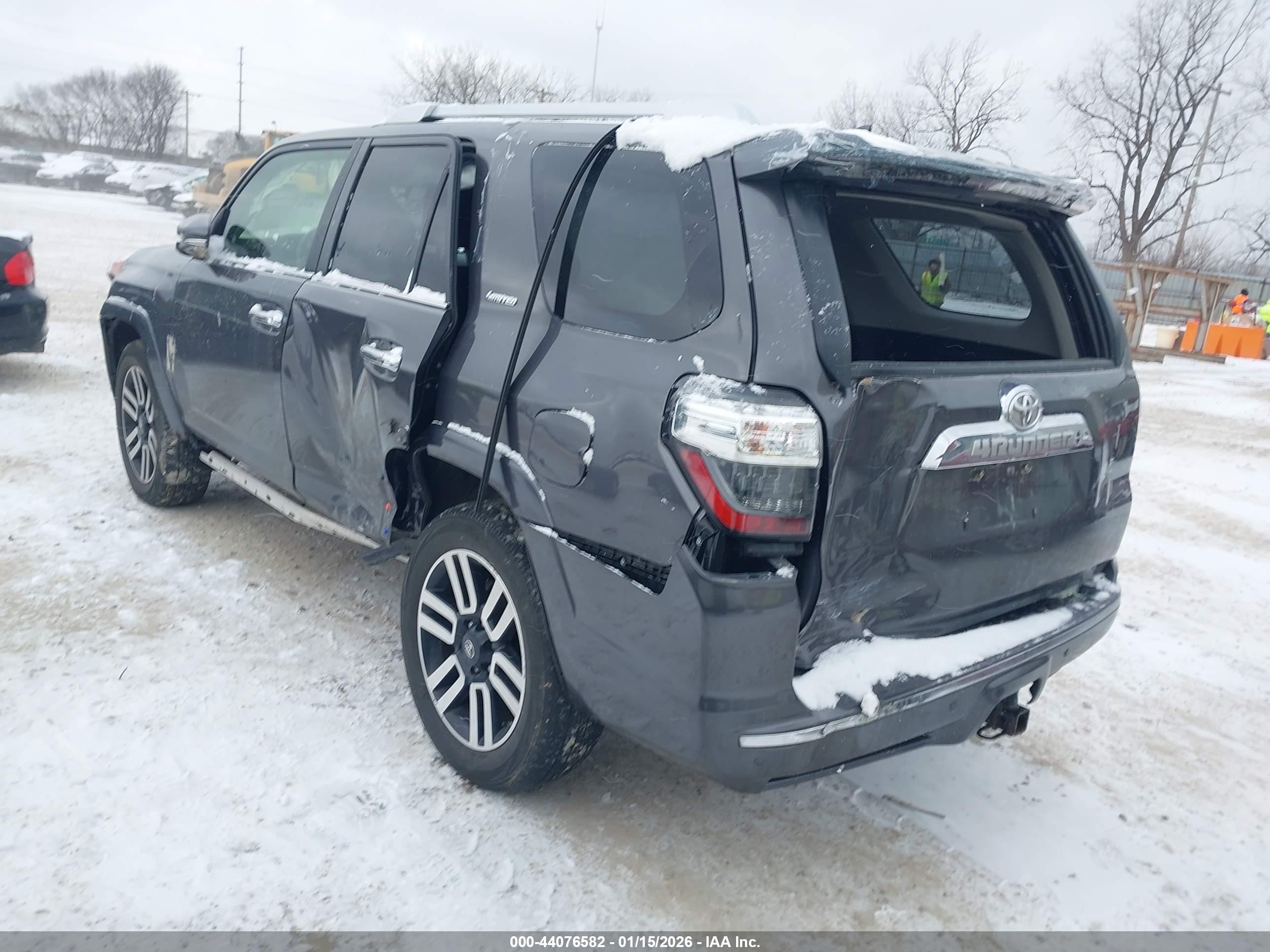 TOYOTA 4RUNNER image 3