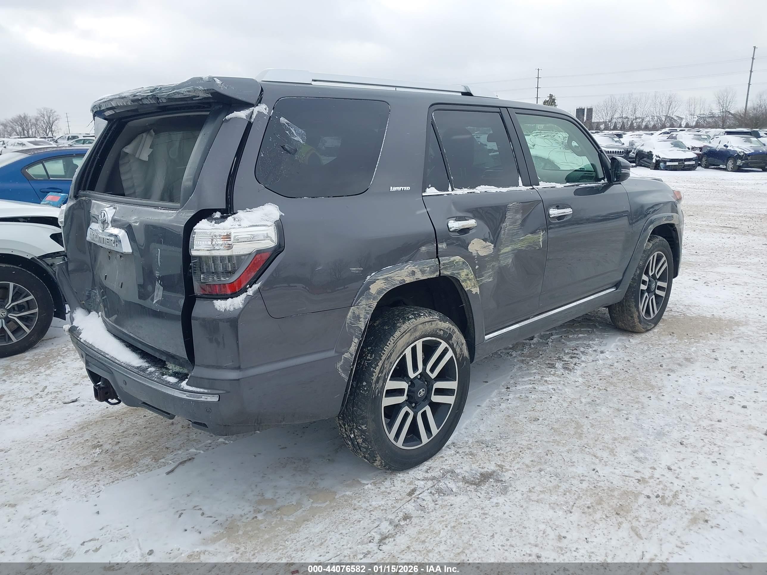 TOYOTA 4RUNNER image 4