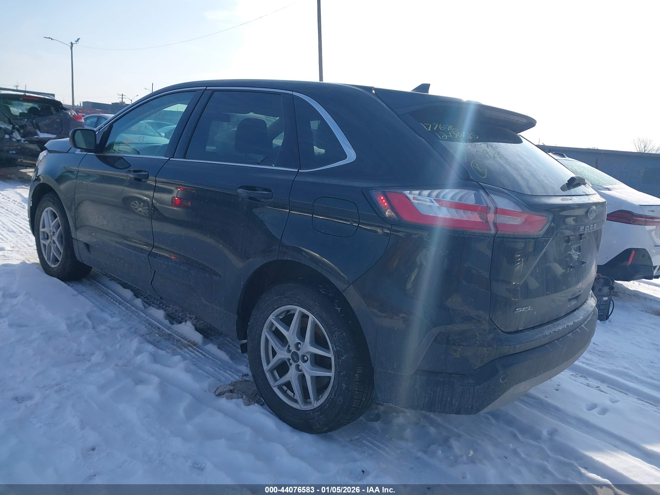 FORD EDGE image 3