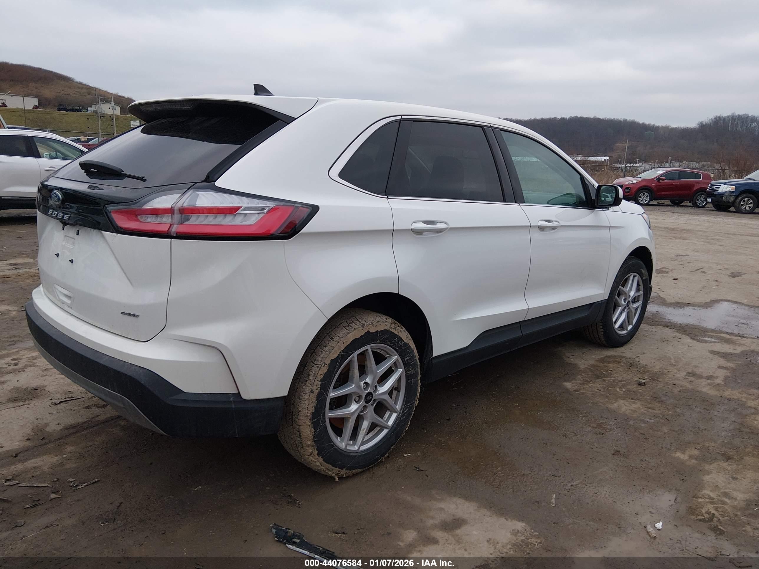 FORD EDGE image 4