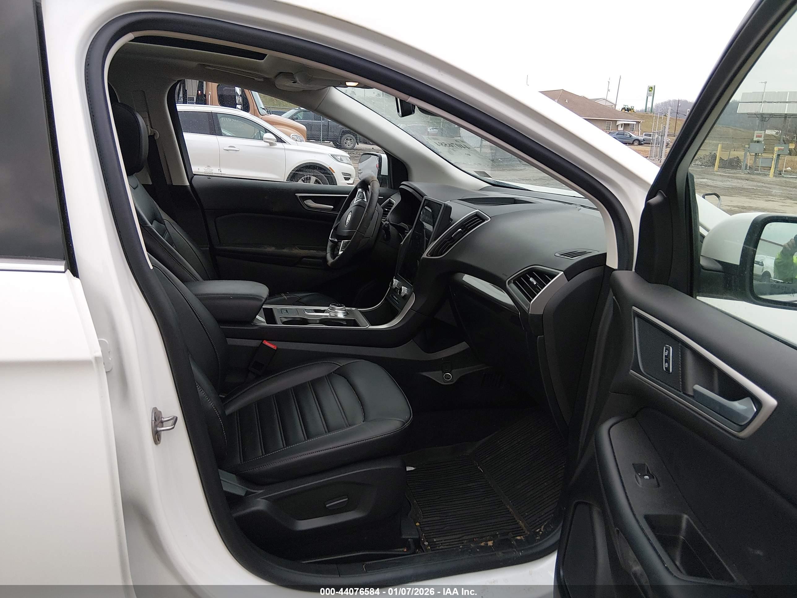 FORD EDGE image 5