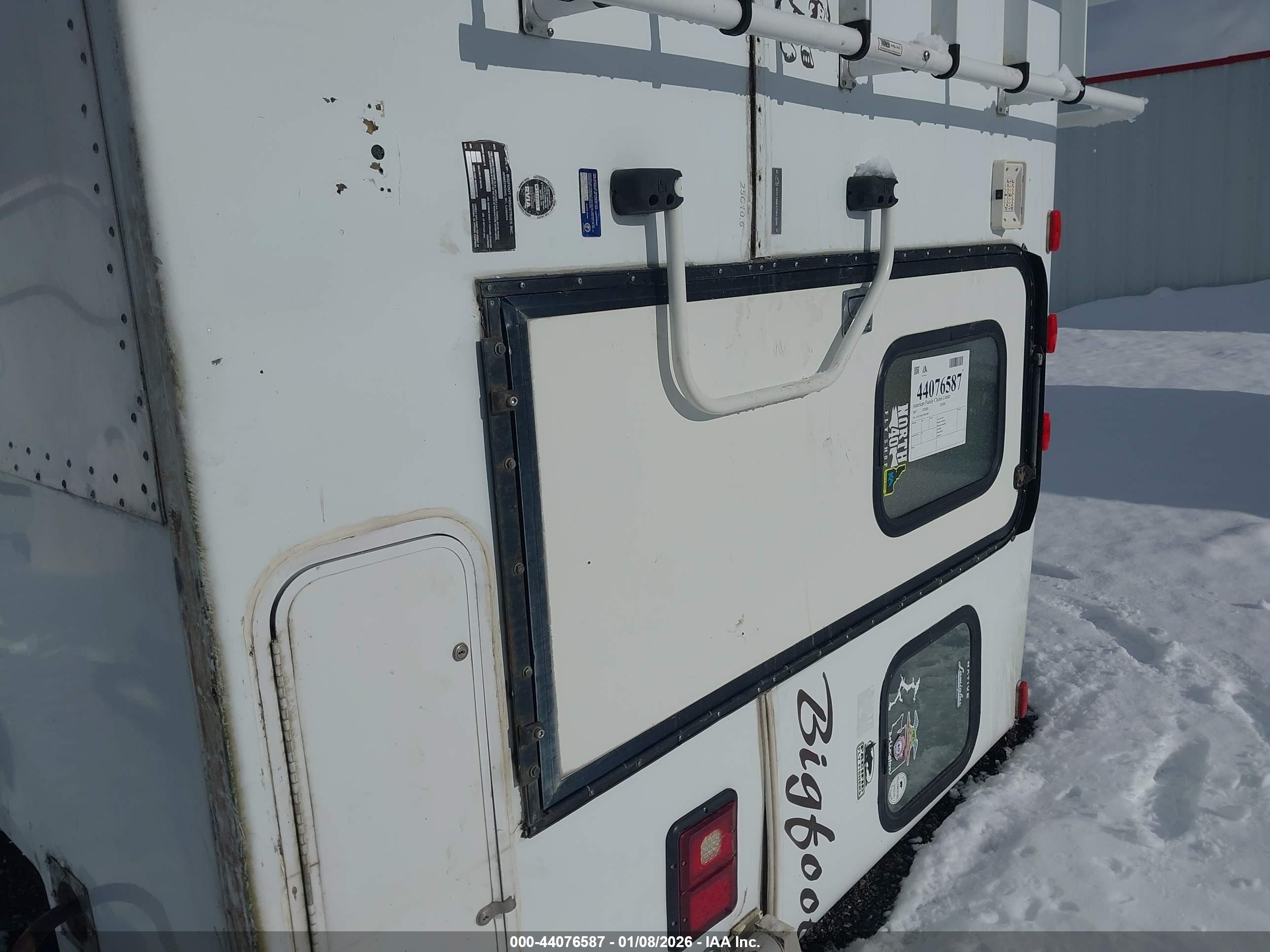 BIGFOOT 10 image 8