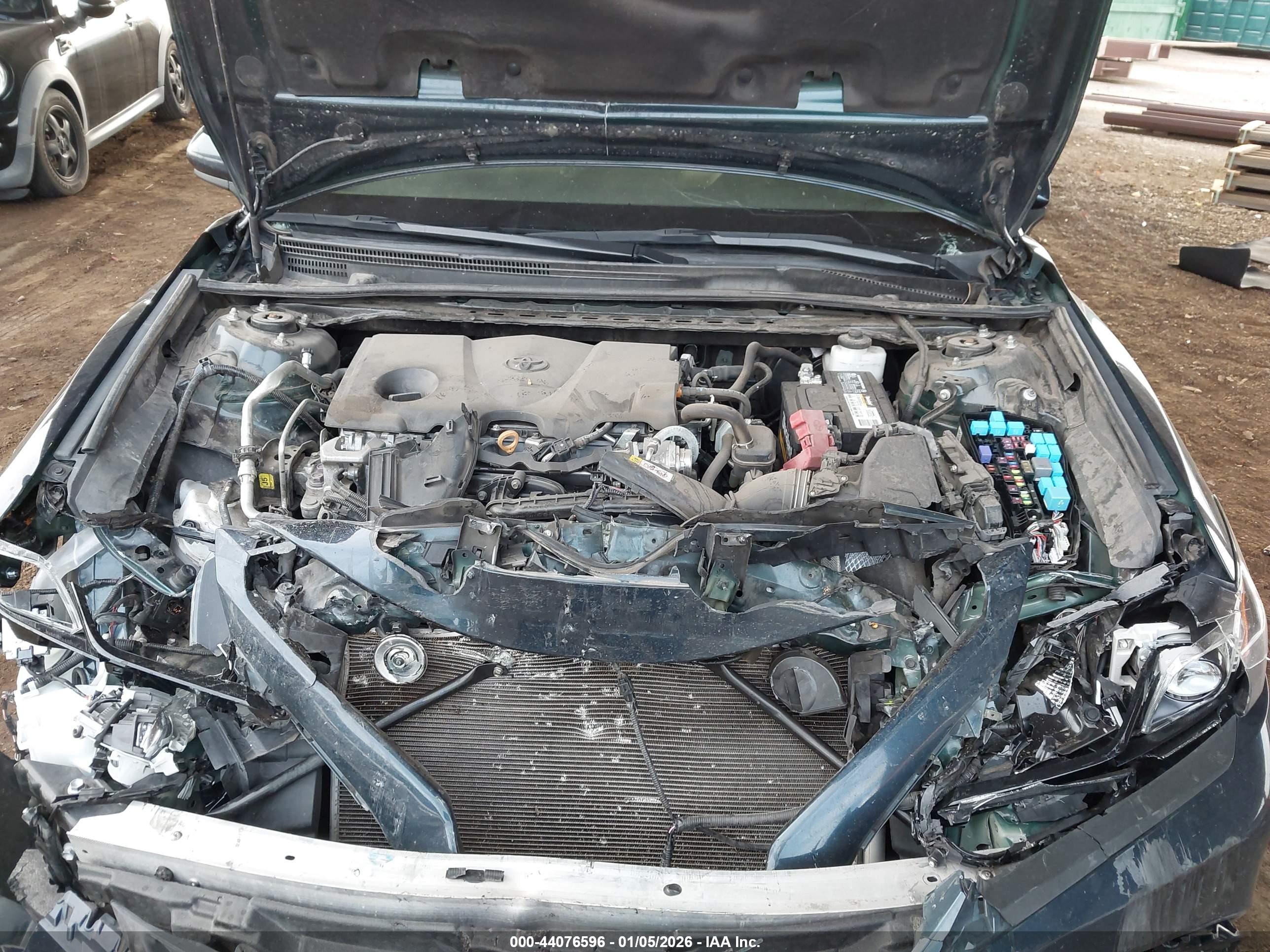 TOYOTA CAMRY image 10