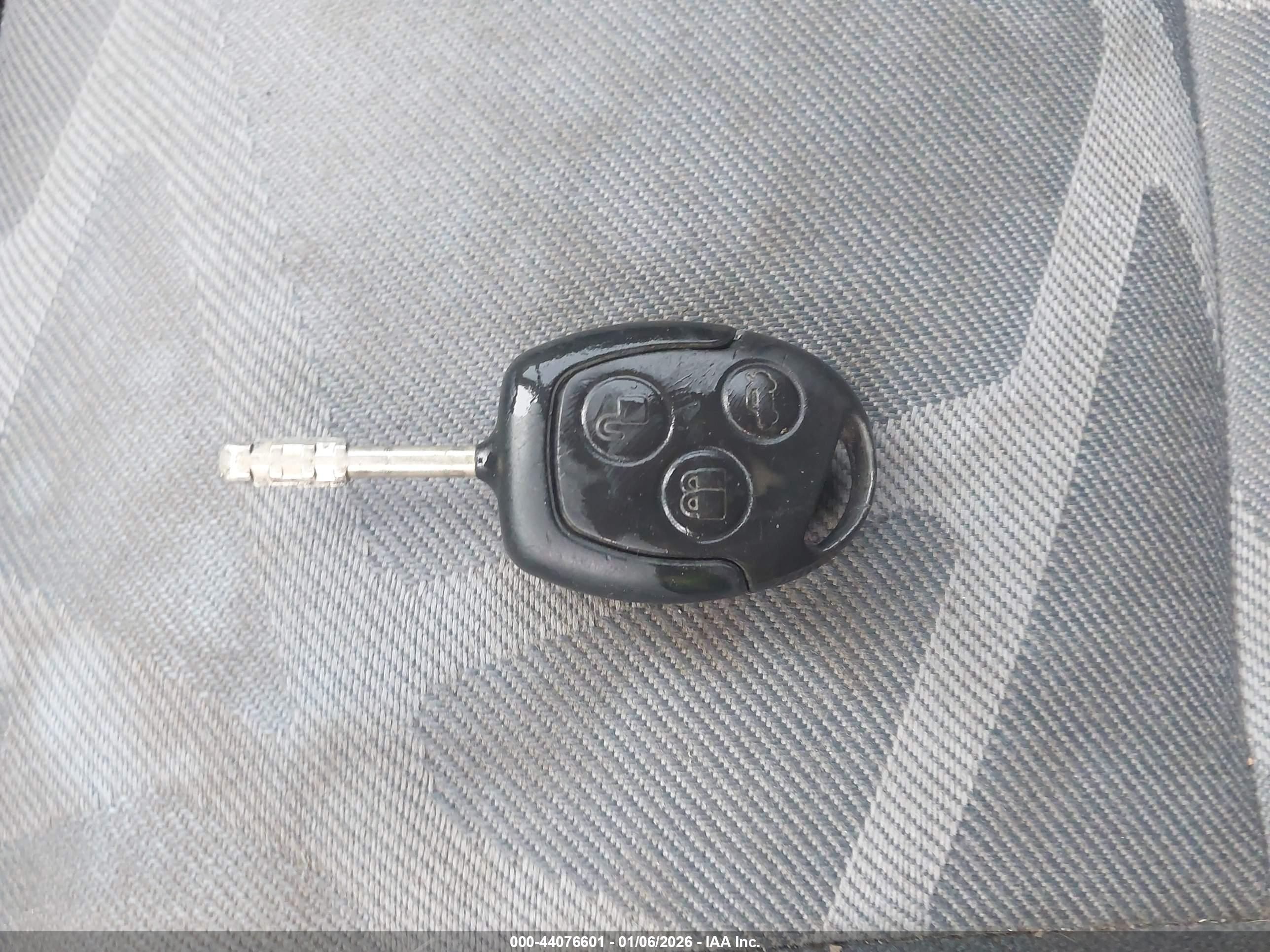 FORD TRANSIT image 11