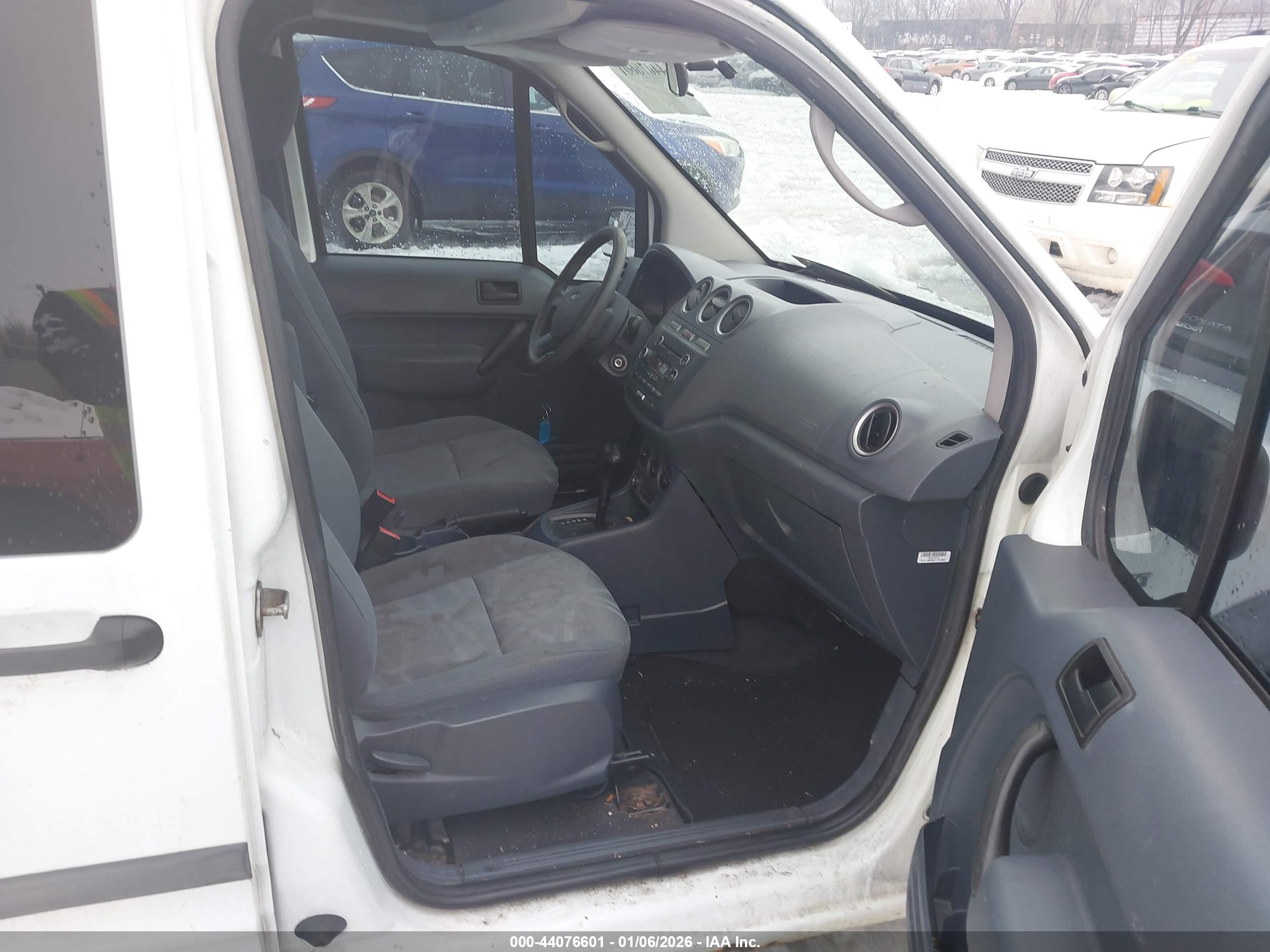 FORD TRANSIT image 5